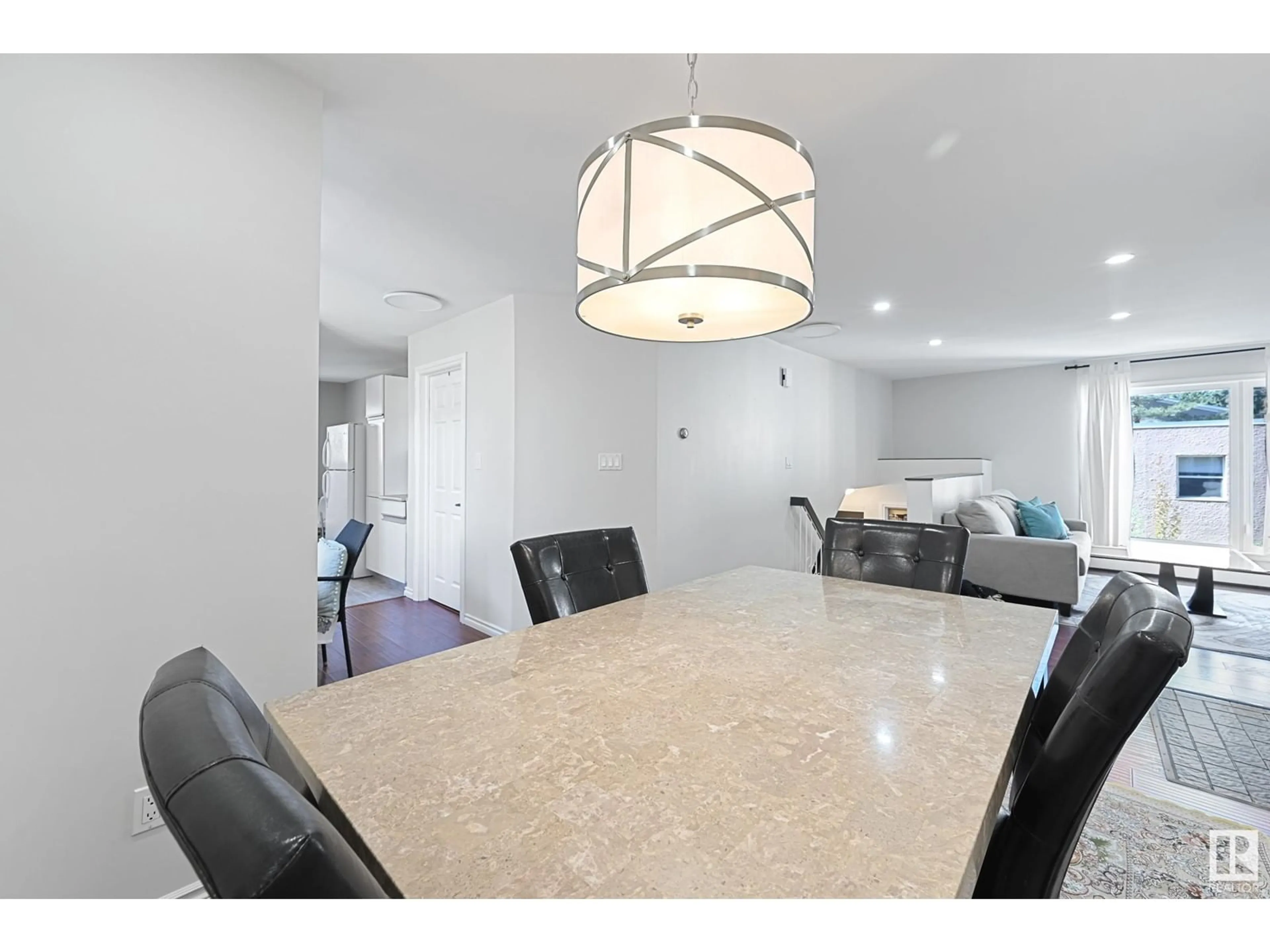 Dining room, unknown for 12 11016 86 AV NW, Edmonton Alberta T6G0W9
