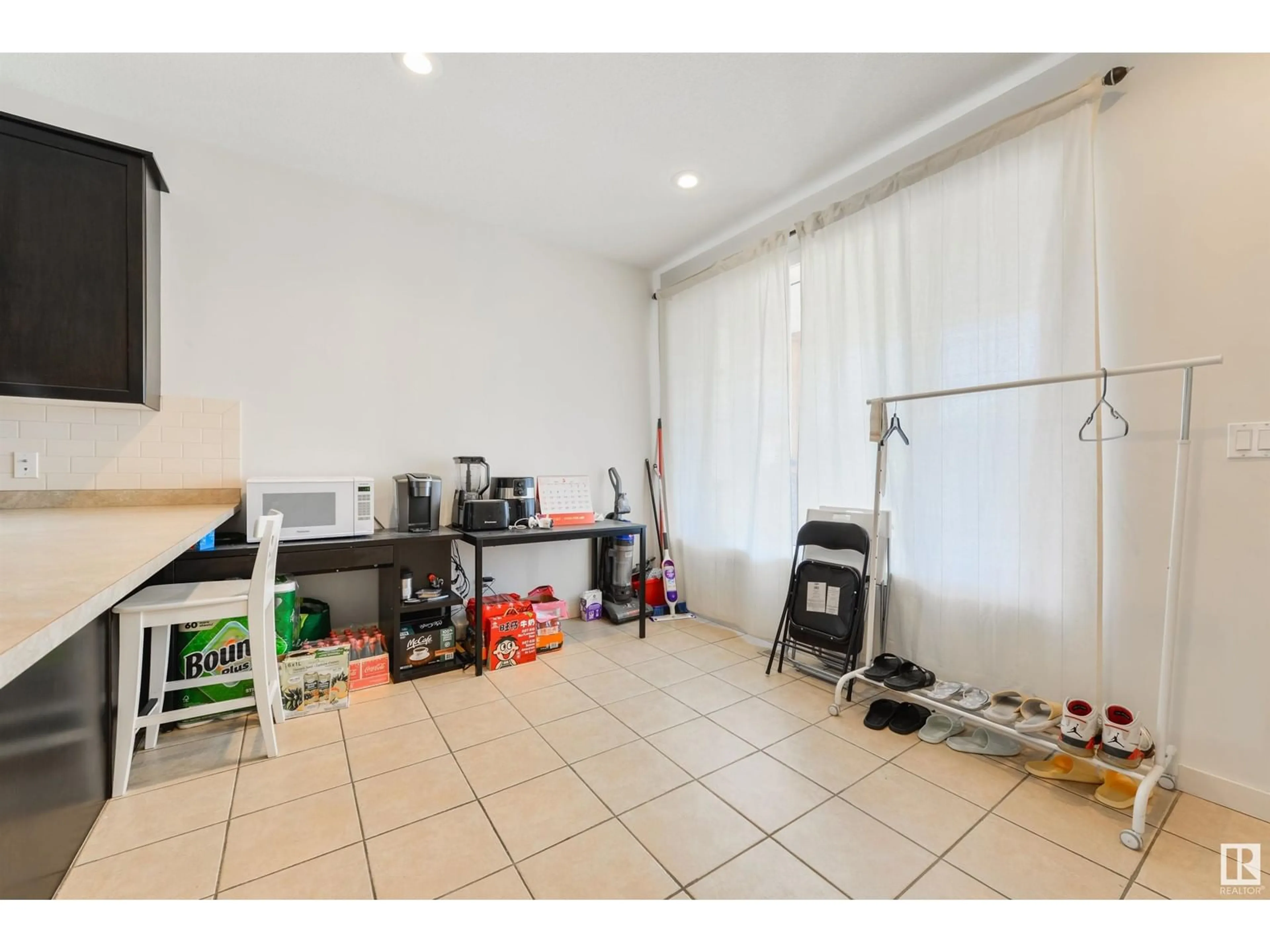 Unknown for NW - 9214 154 ST, Edmonton Alberta T5R1T5