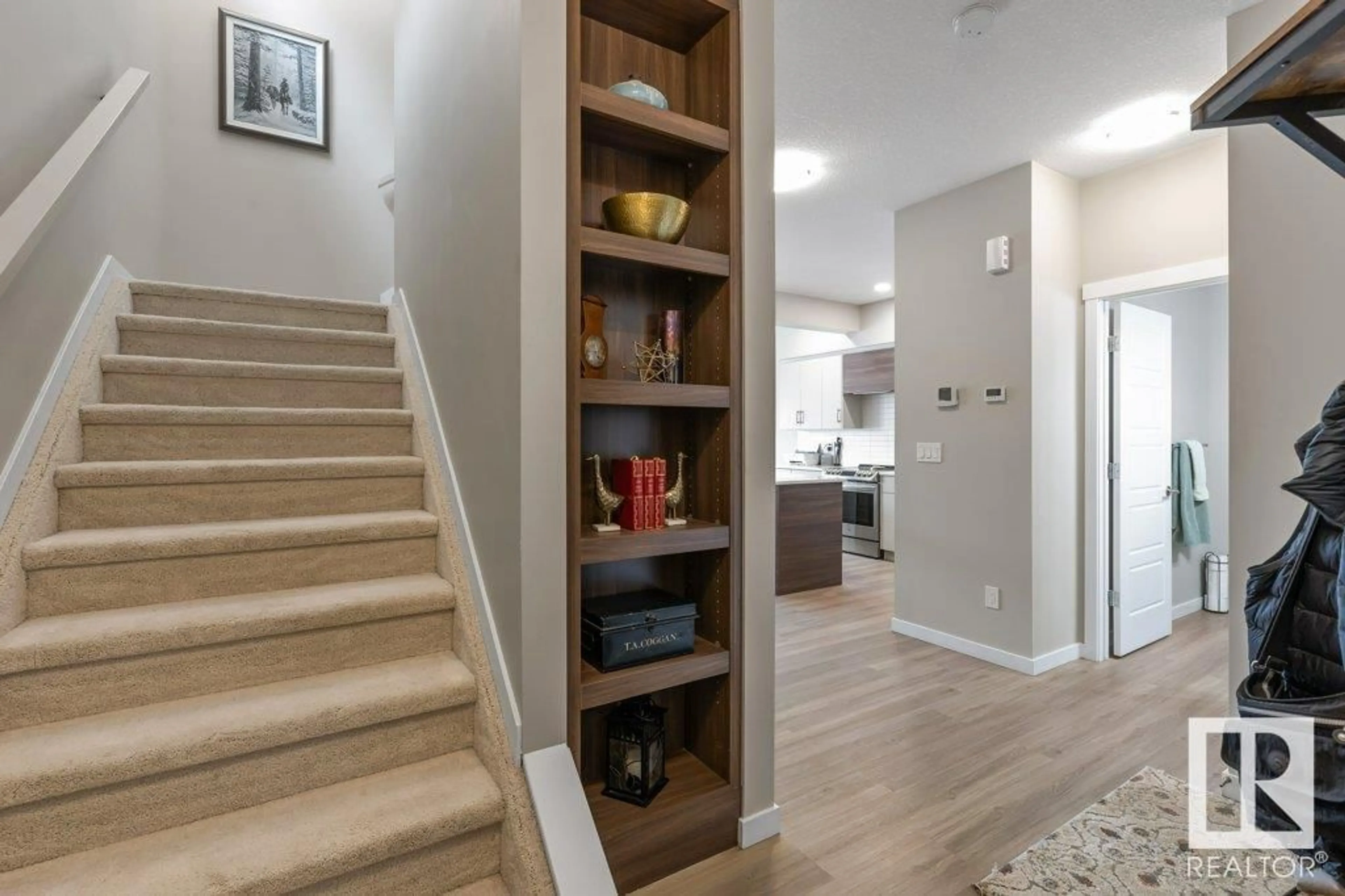 Indoor entryway for 50 - 49 EDINBURGH CO, St. Albert Alberta T8N7X5