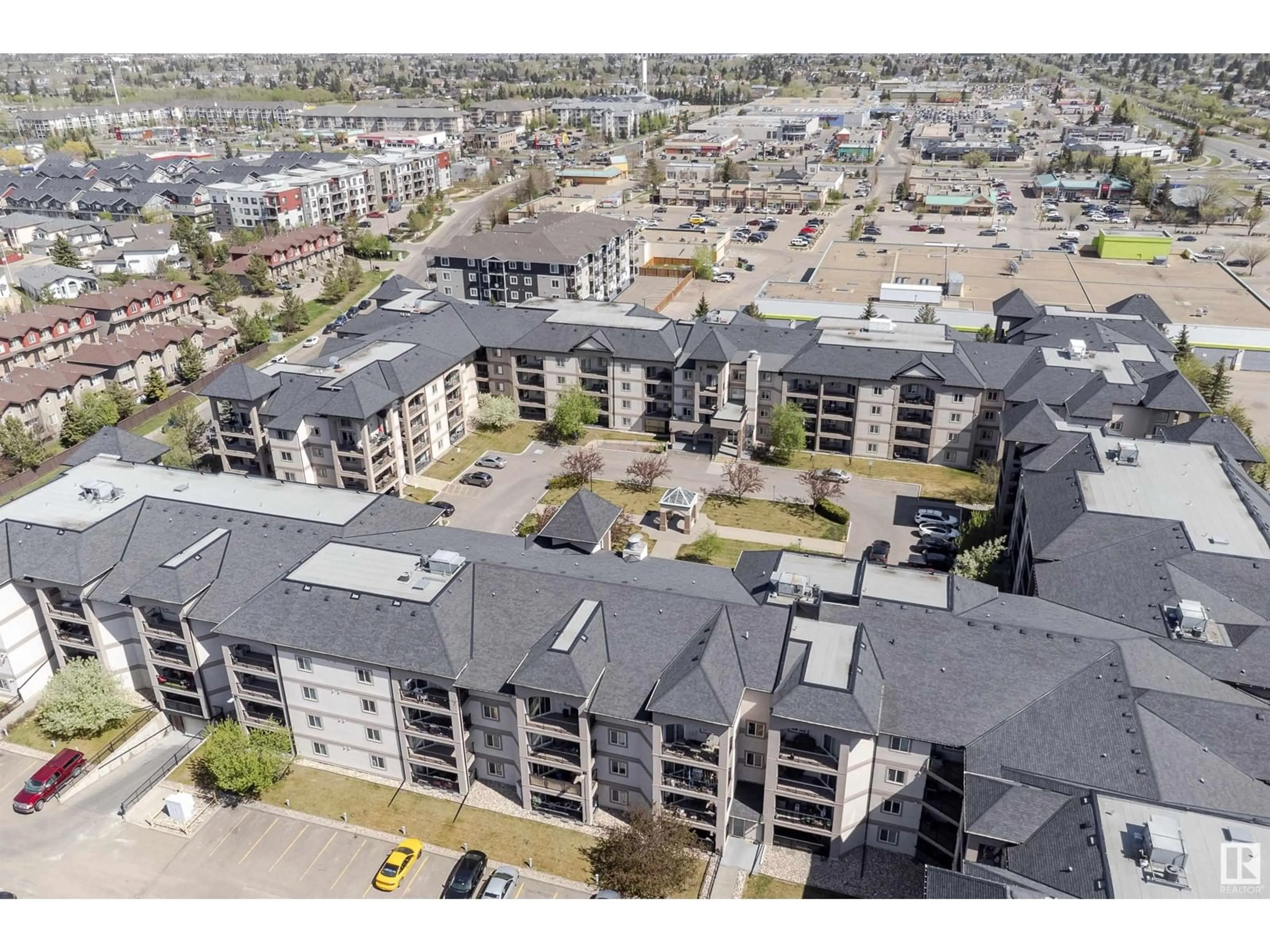 A pic from outside/outdoor area/front of a property/back of a property/a pic from drone, unknown for 13005 - 430 140 AV, Edmonton Alberta T6V1X1
