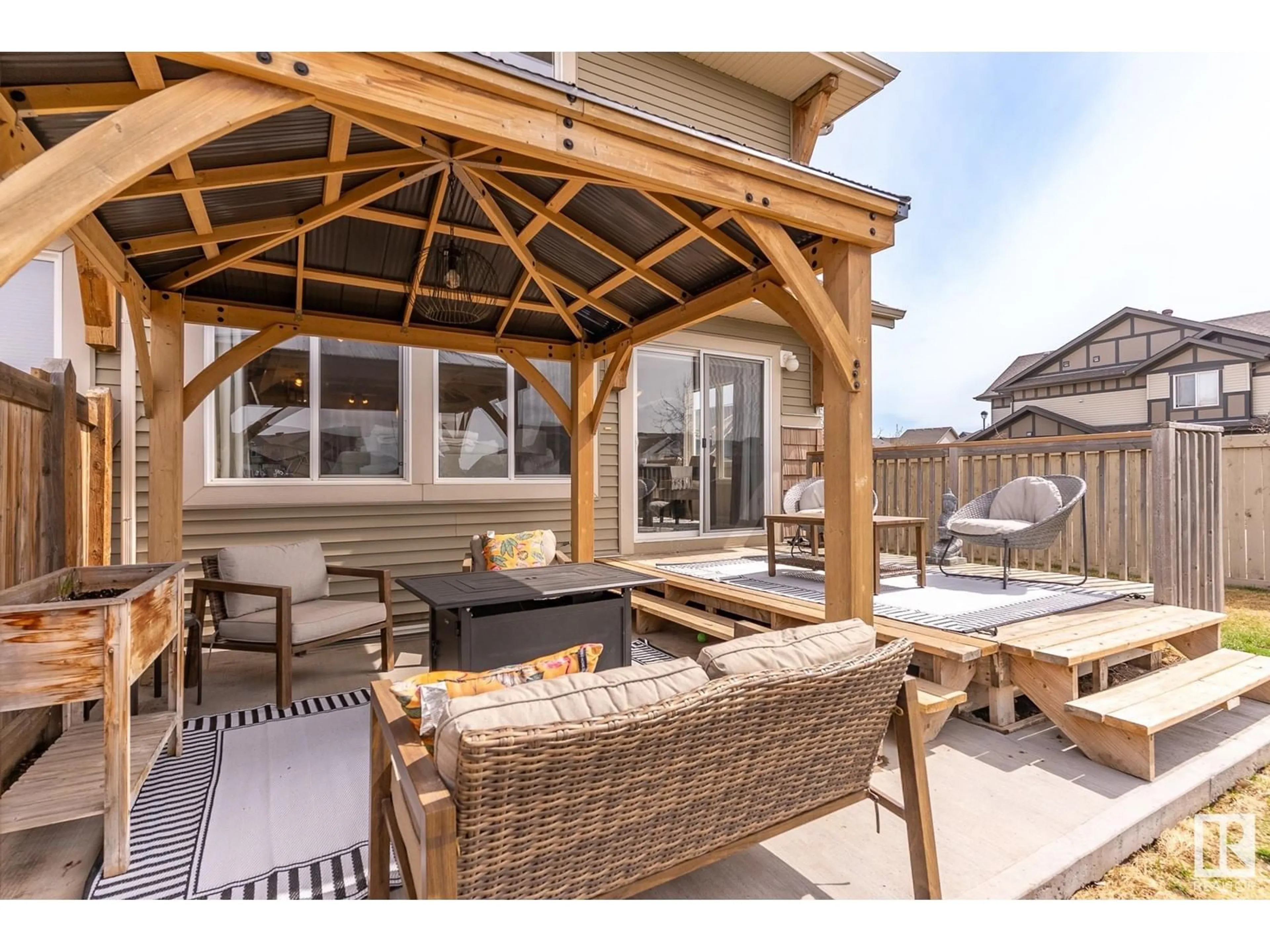 Patio, unknown for 1750 CHAPMAN WY, Edmonton Alberta T6W2E8