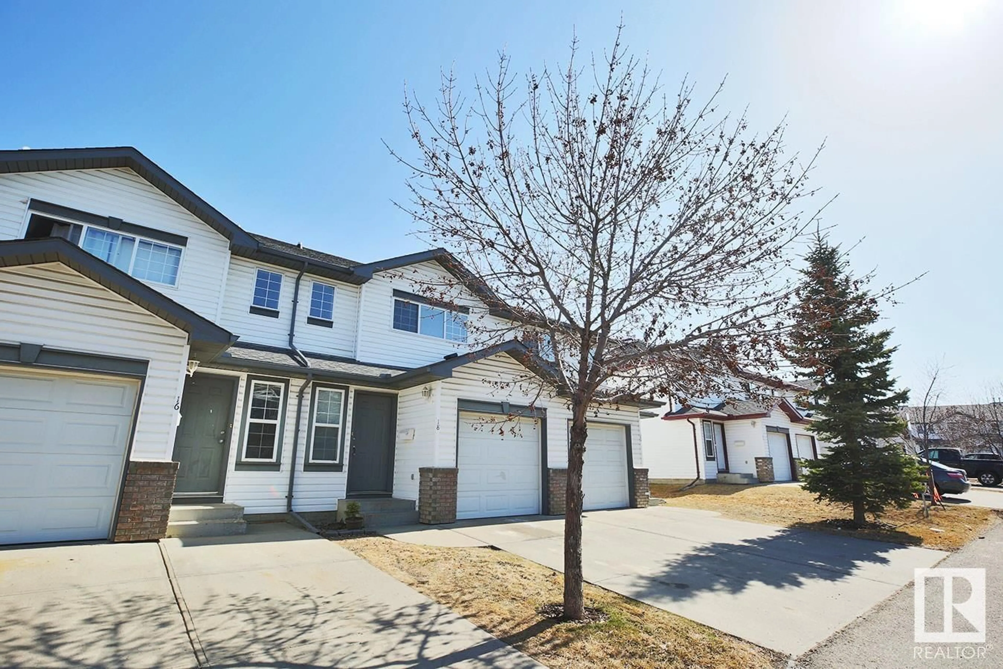 A pic from outside/outdoor area/front of a property/back of a property/a pic from drone, street for #18 - 16823 84 ST, Edmonton Alberta T5Z3G7