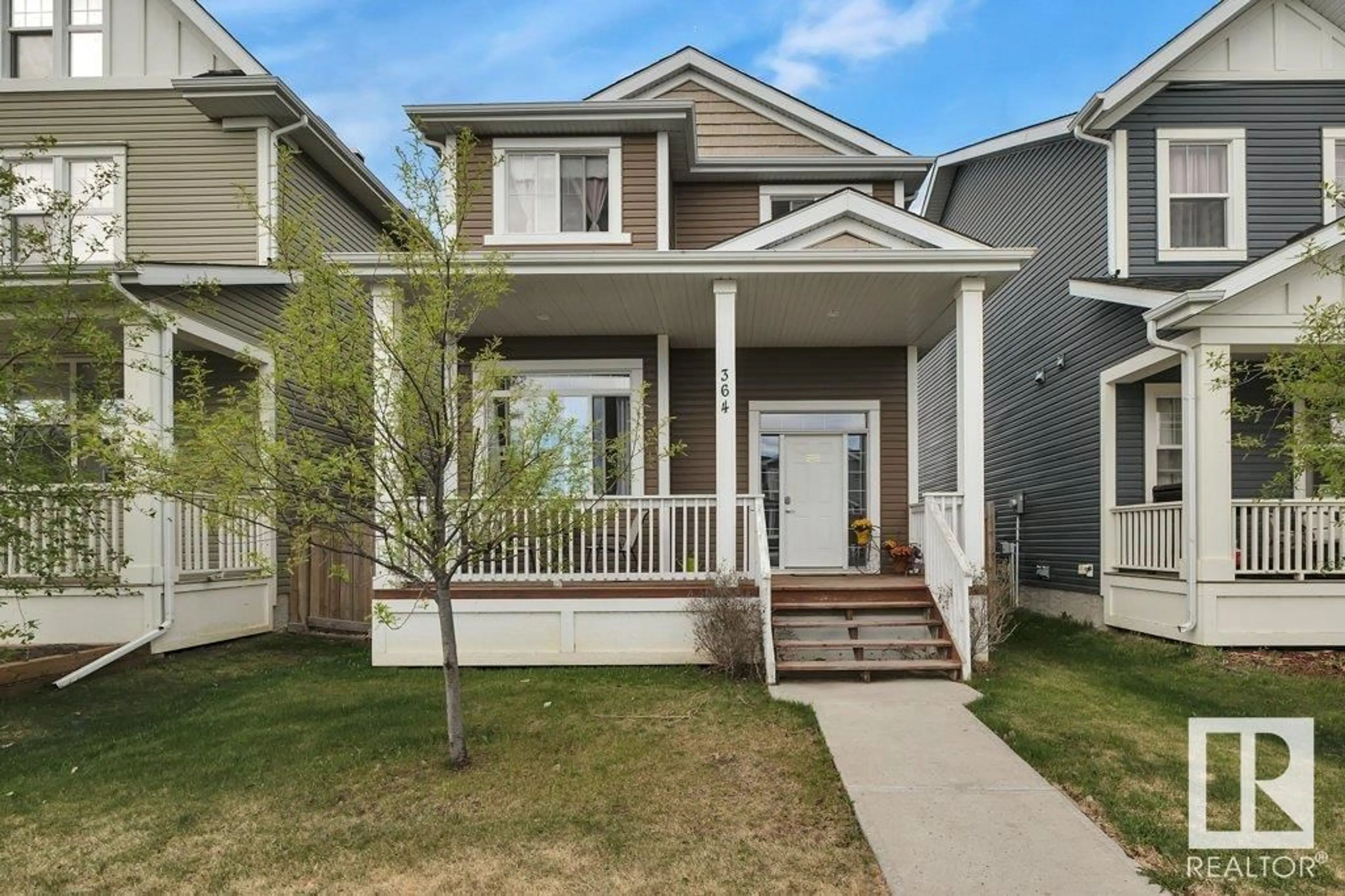 Home with vinyl exterior material, street for 364 SOUTHFORK DR, Leduc Alberta T9E0E6