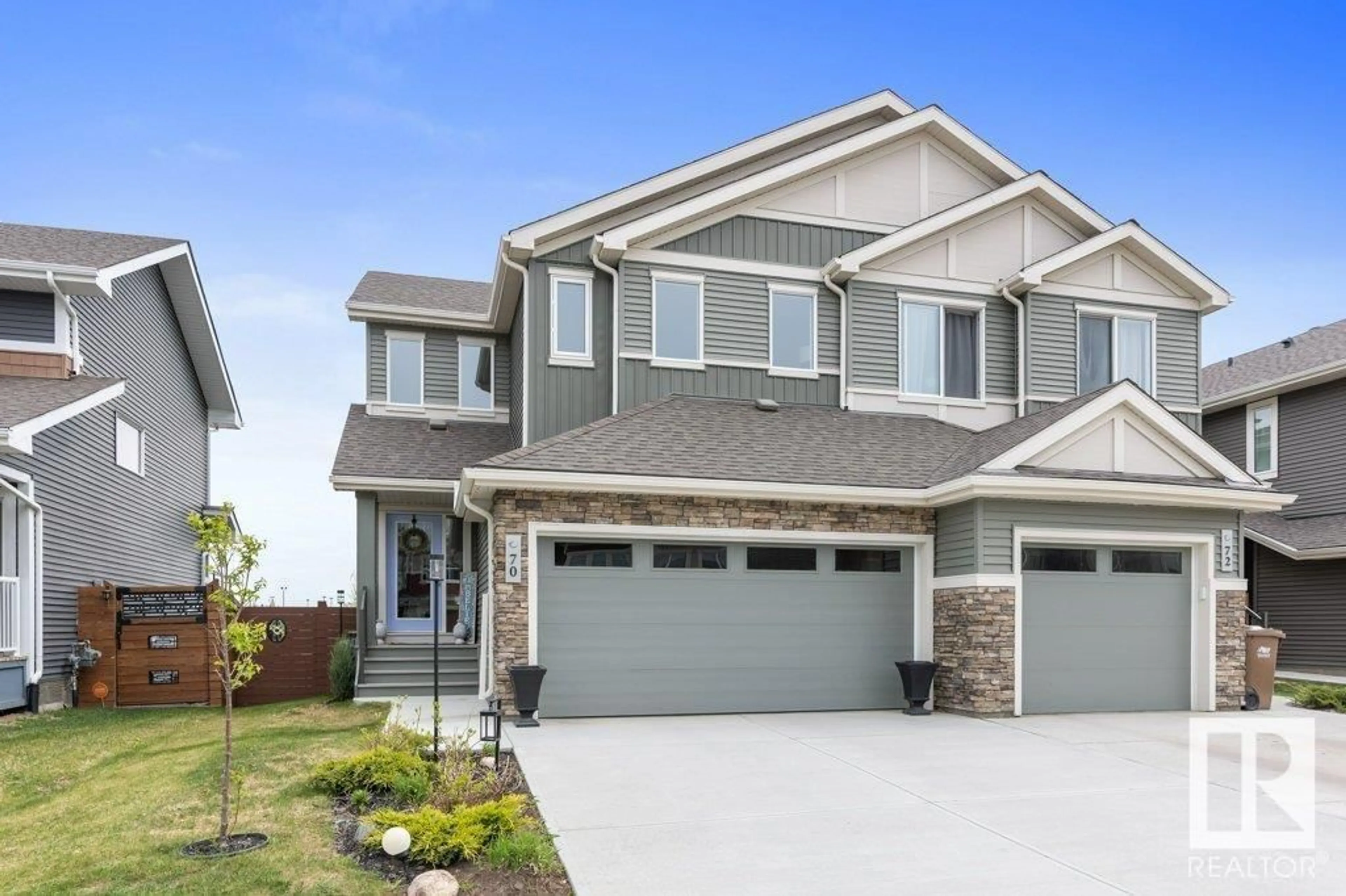 Home with vinyl exterior material, street for 70 JOYAL WY, St. Albert Alberta T8N7V5