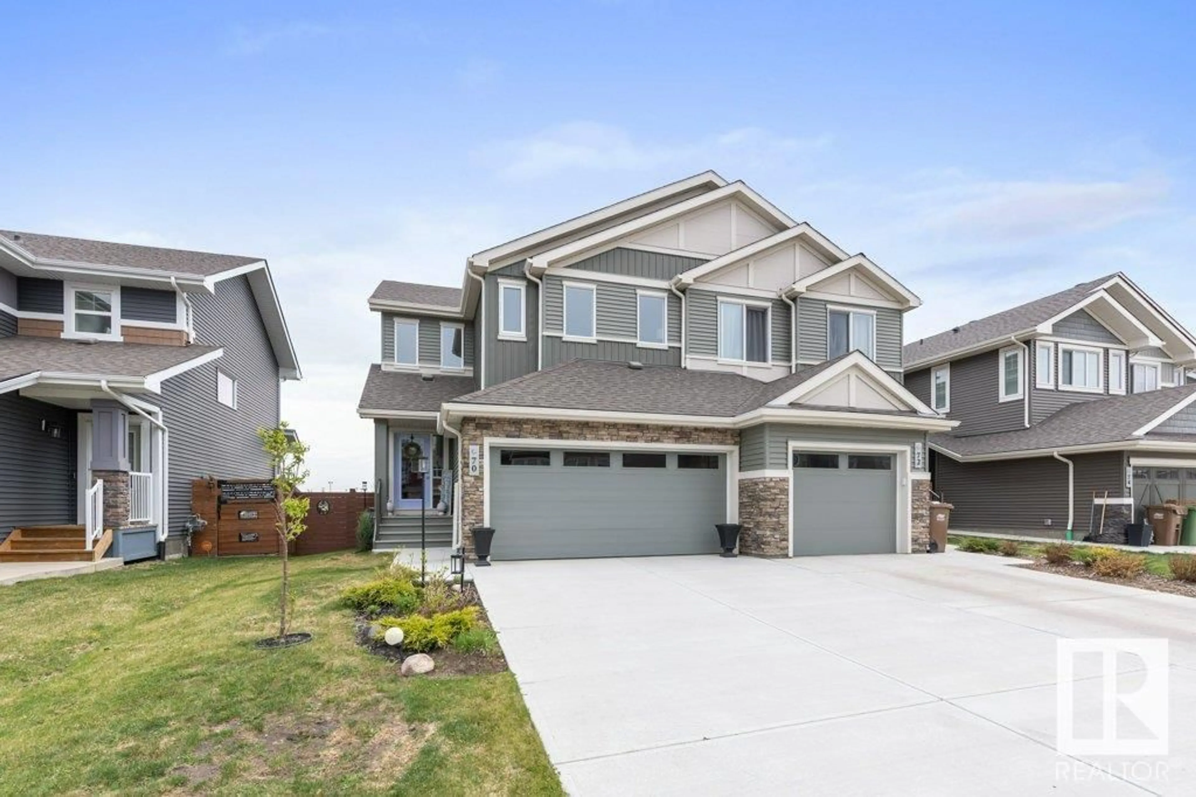 Home with vinyl exterior material, street for 70 JOYAL WY, St. Albert Alberta T8N7V5