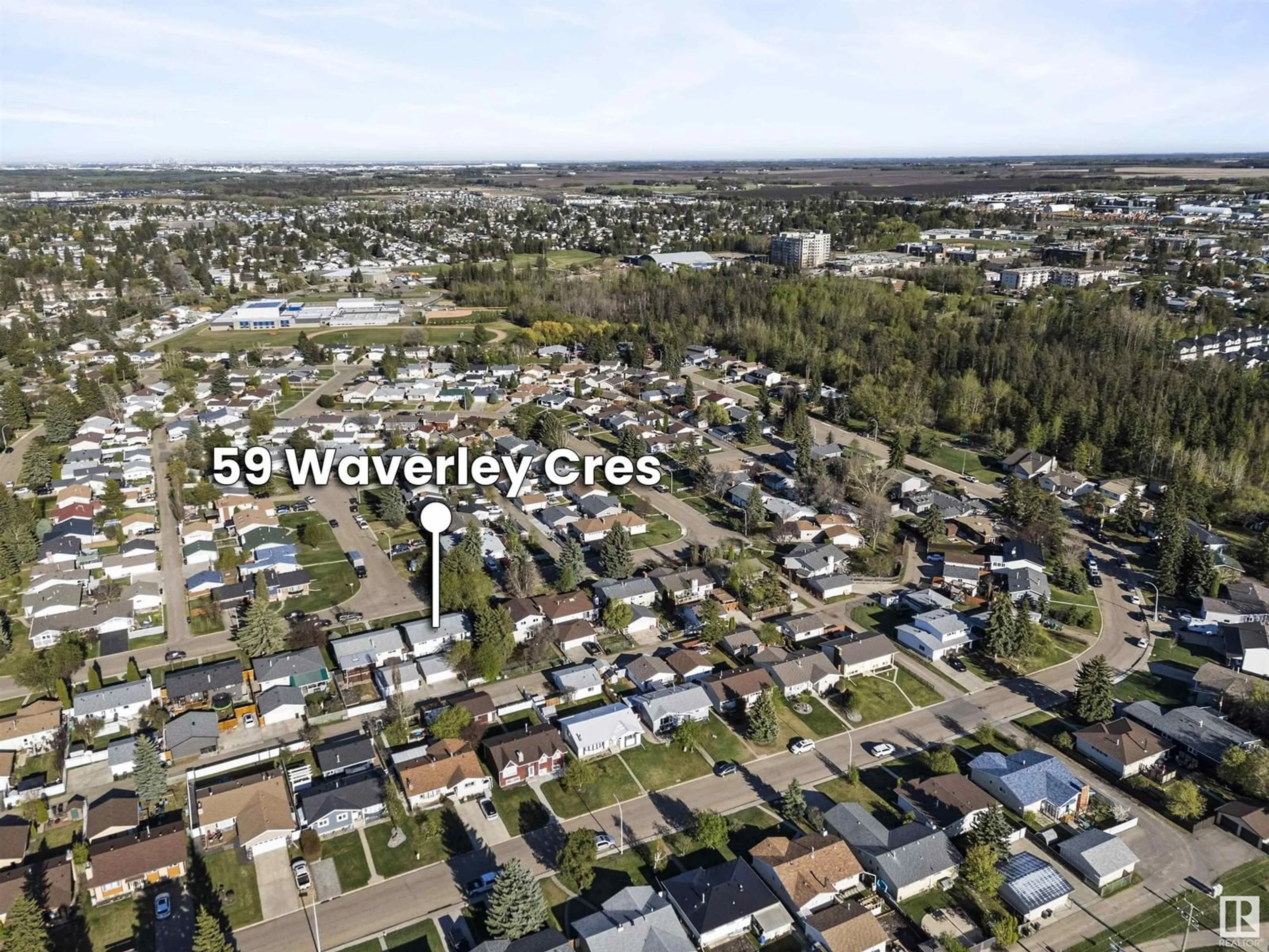 A pic from outside/outdoor area/front of a property/back of a property/a pic from drone, street for 59 WAVERLEY CR, Spruce Grove Alberta T7X1N9