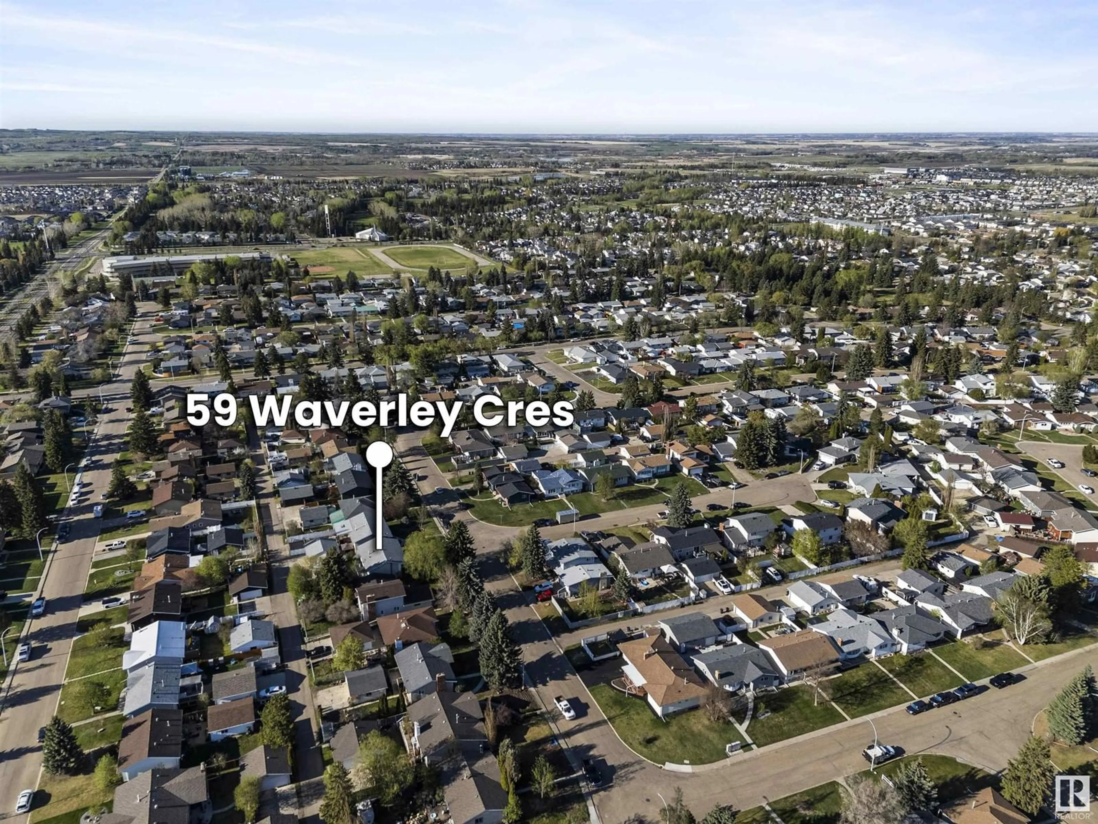 A pic from outside/outdoor area/front of a property/back of a property/a pic from drone, street for 59 WAVERLEY CR, Spruce Grove Alberta T7X1N9