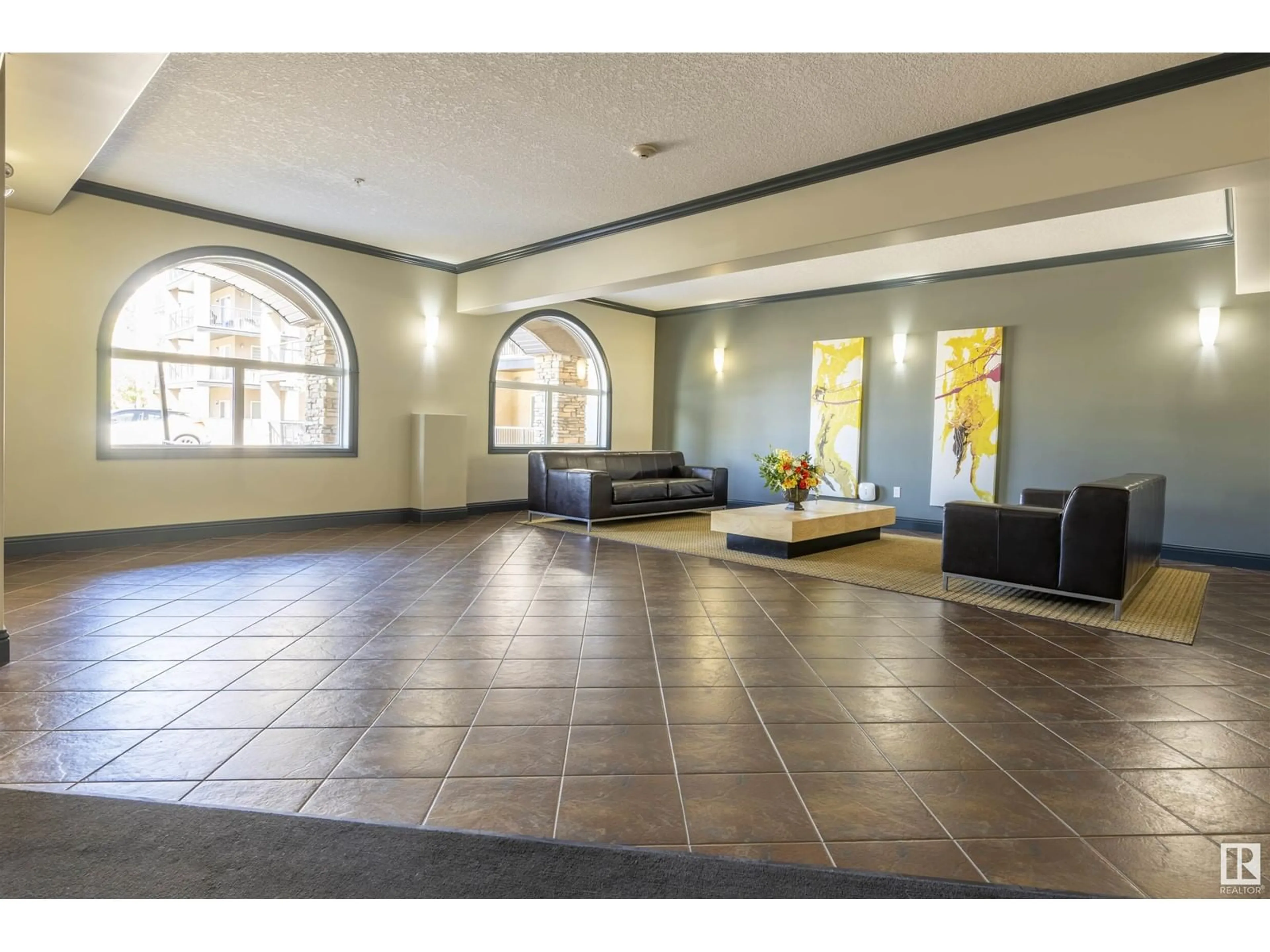 Lobby for 14612 - 109 125 ST, Edmonton Alberta T5X0B6