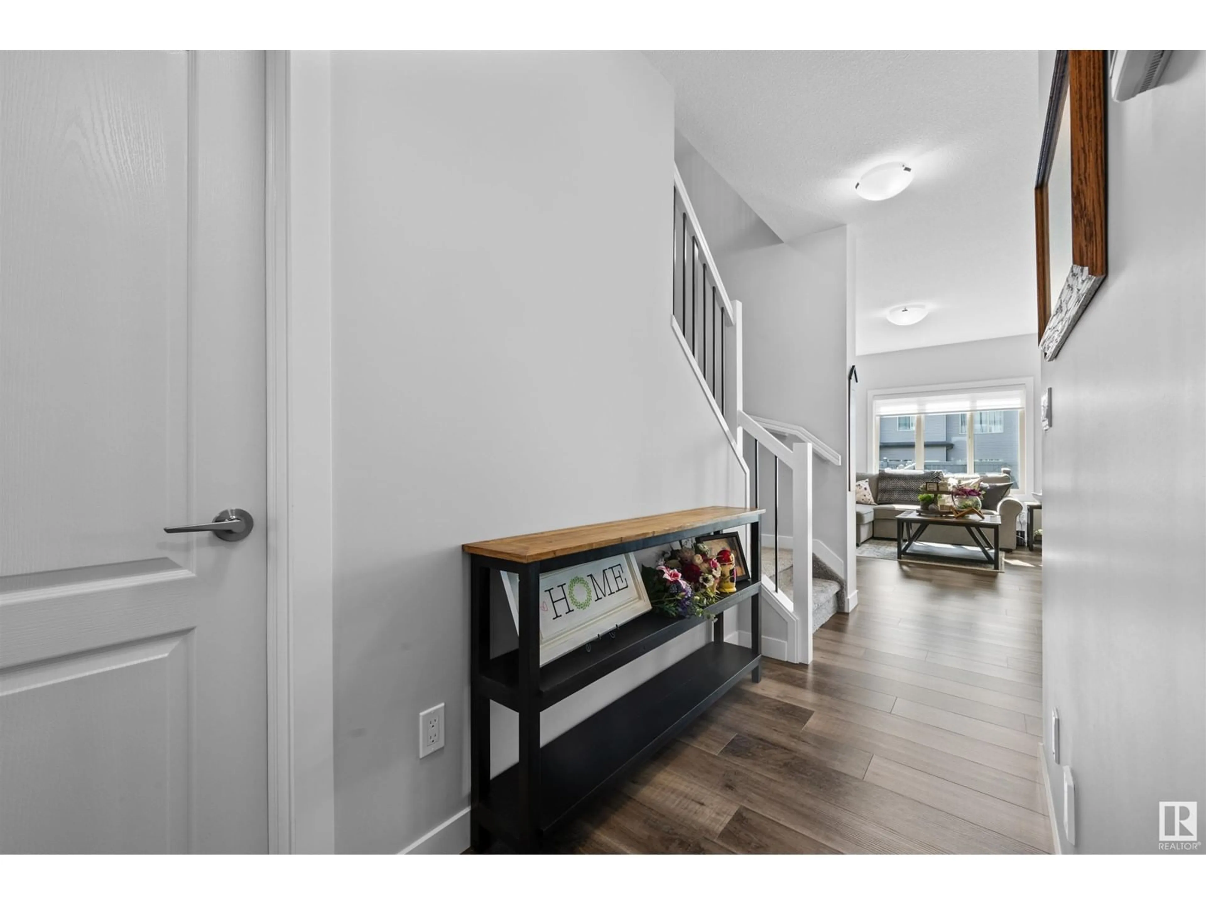 Indoor entryway for 87 GARNEAU GA, Spruce Grove Alberta T7X0Z7