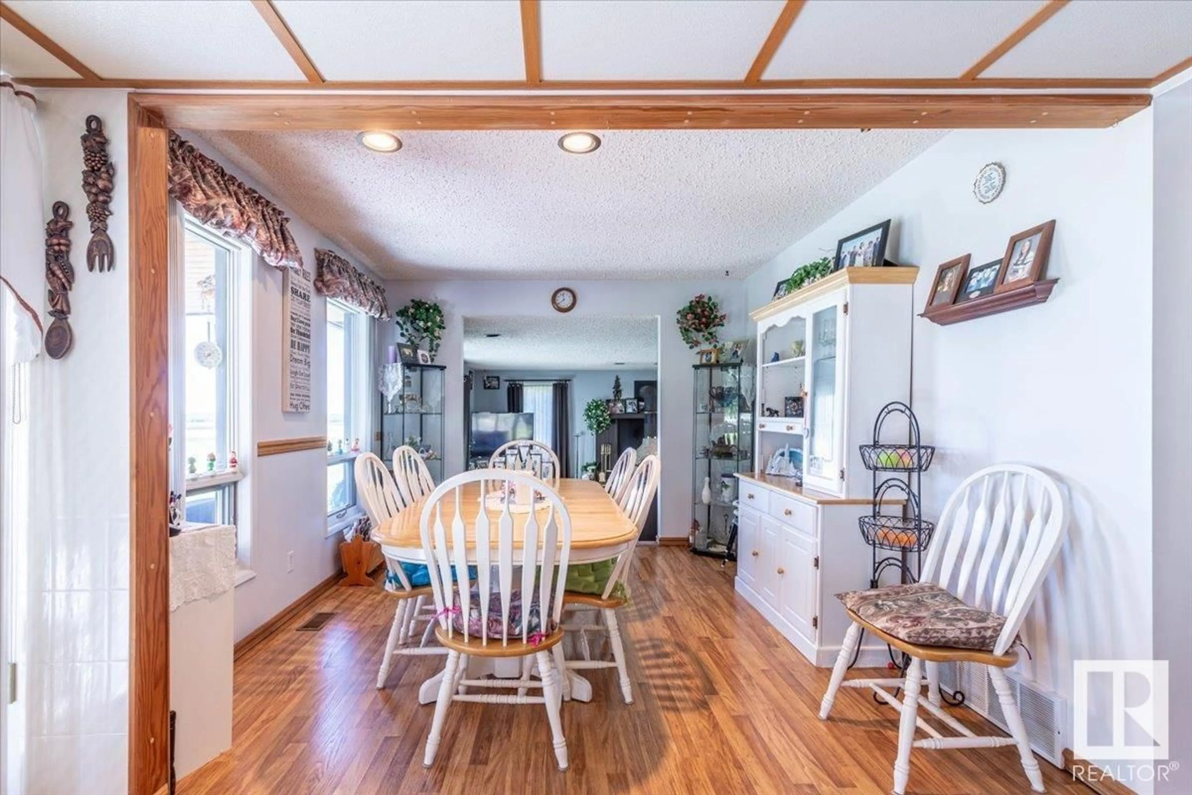 Dining room, unknown for 48440 RGE ROAD 273, Rural Leduc County Alberta T0C0V0