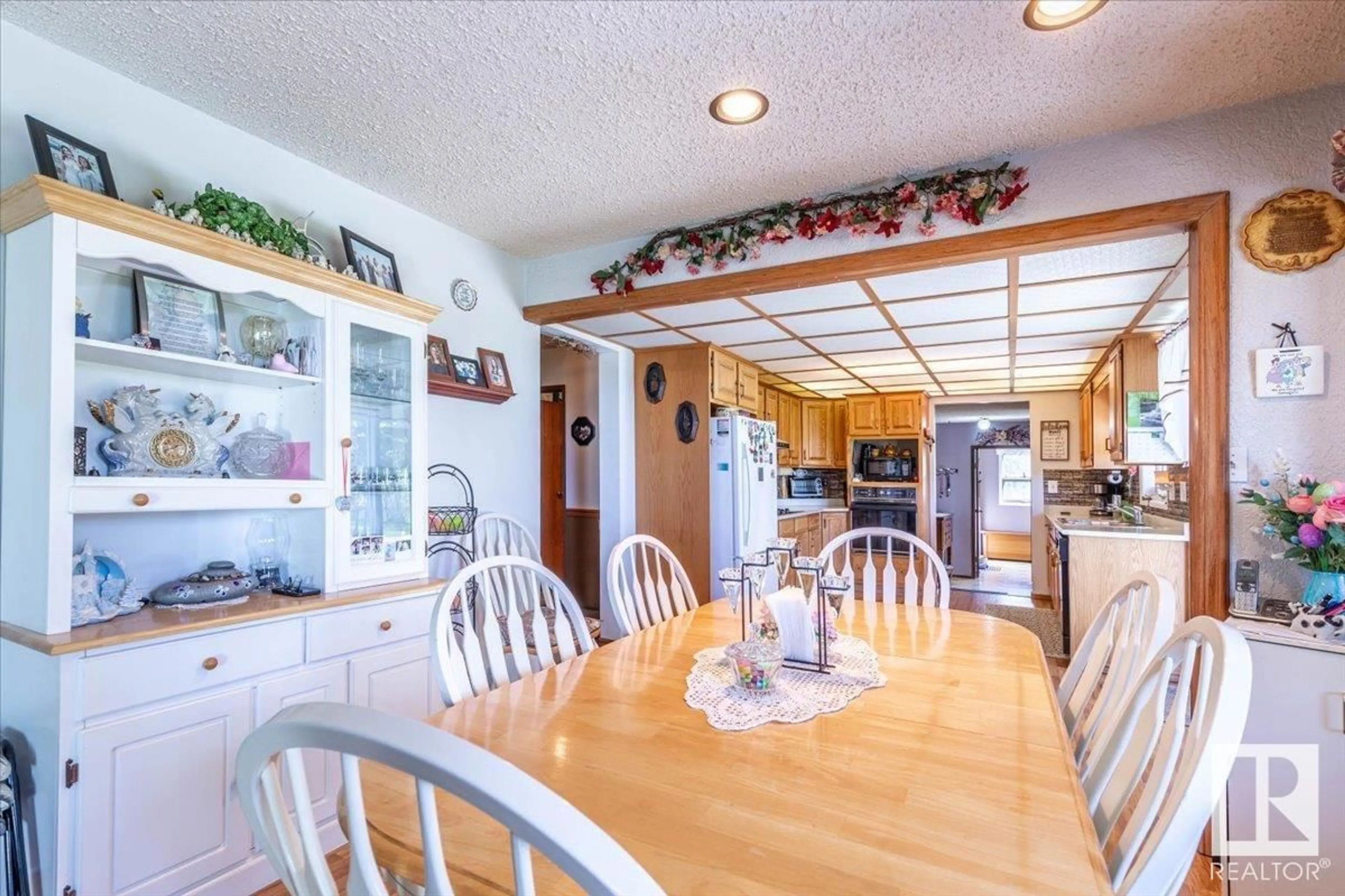 Dining room, ceramic/tile floor for 48440 RGE ROAD 273, Rural Leduc County Alberta T0C0V0