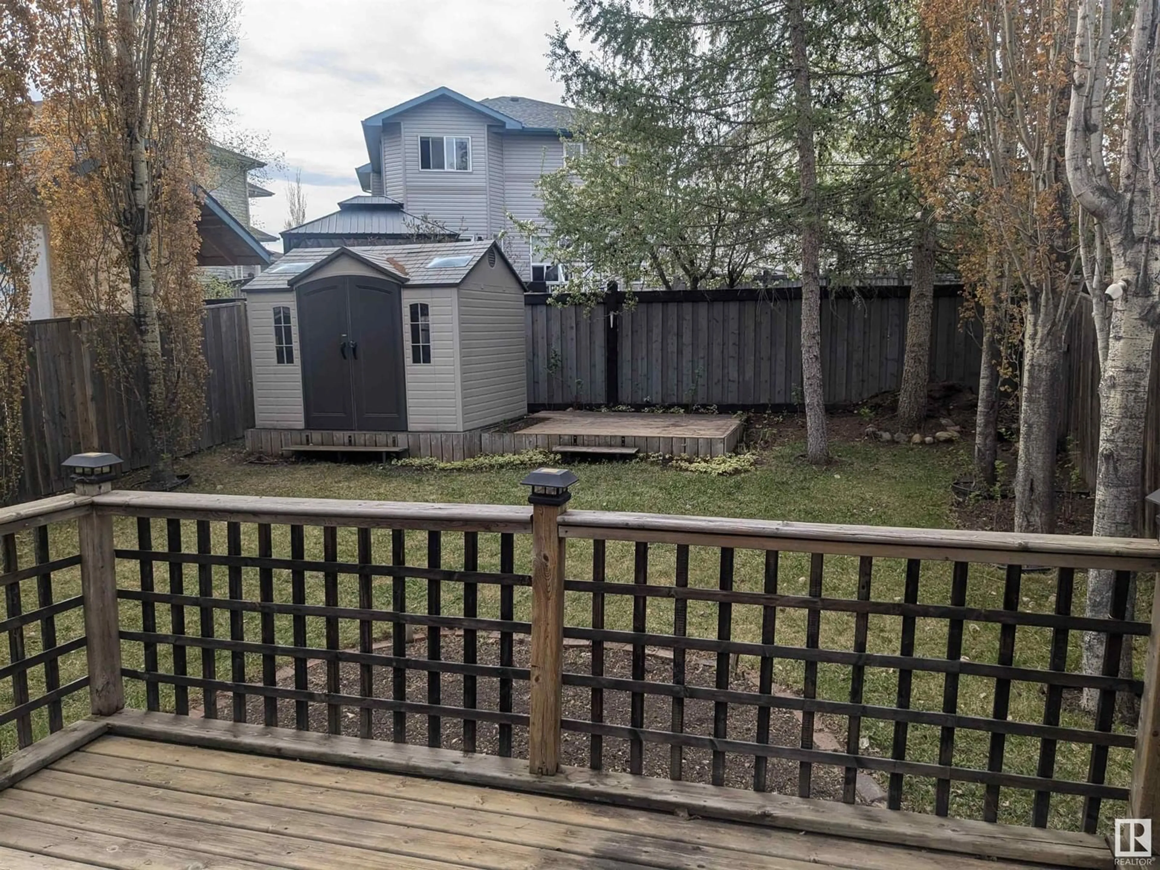 A pic from outside/outdoor area/front of a property/back of a property/a pic from drone, unknown for 23 WESTERRA CL, Stony Plain Alberta T7Z2W1