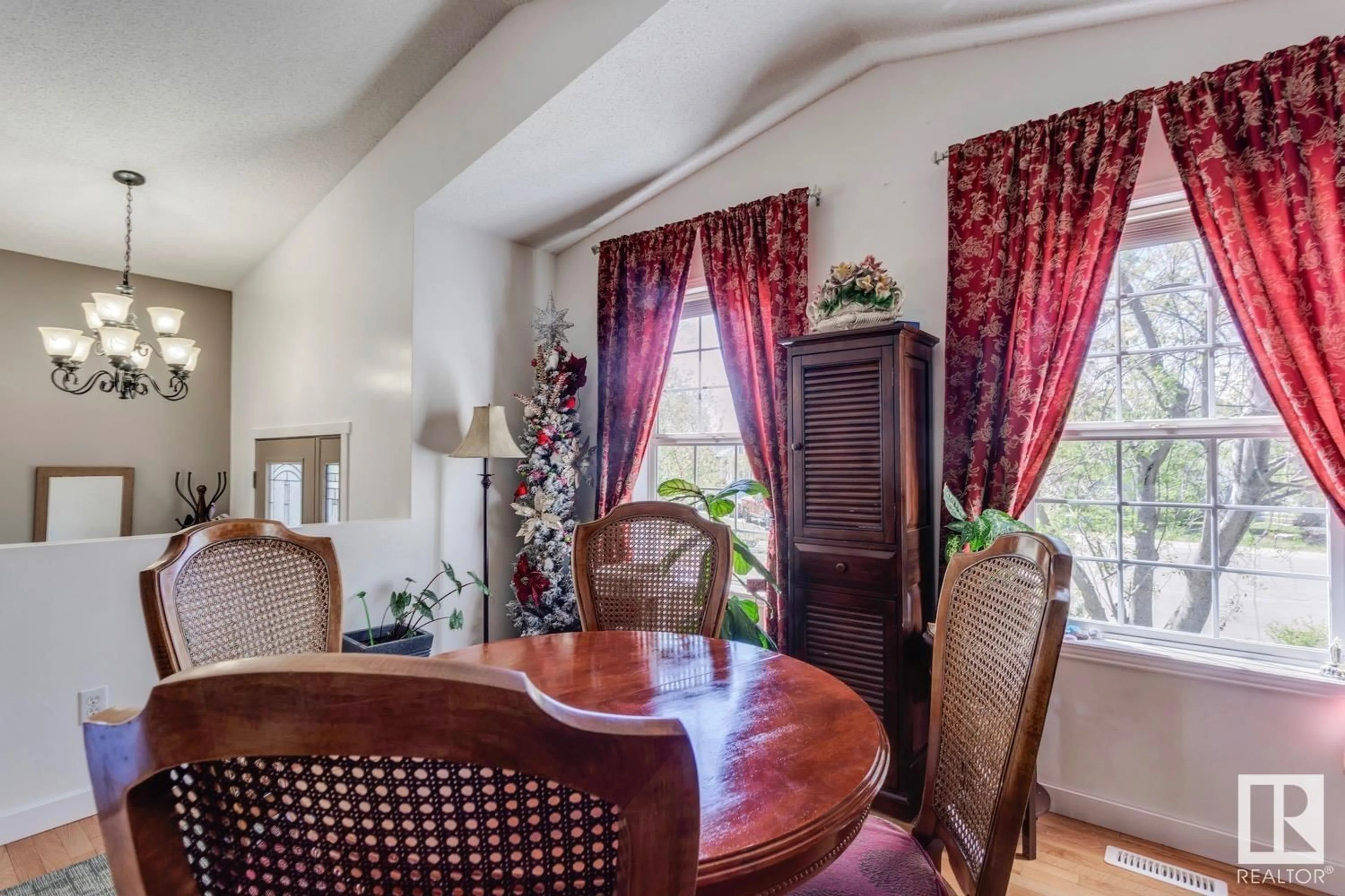 Dining room, unknown for NW - 15059 133 ST, Edmonton Alberta T6V1K9