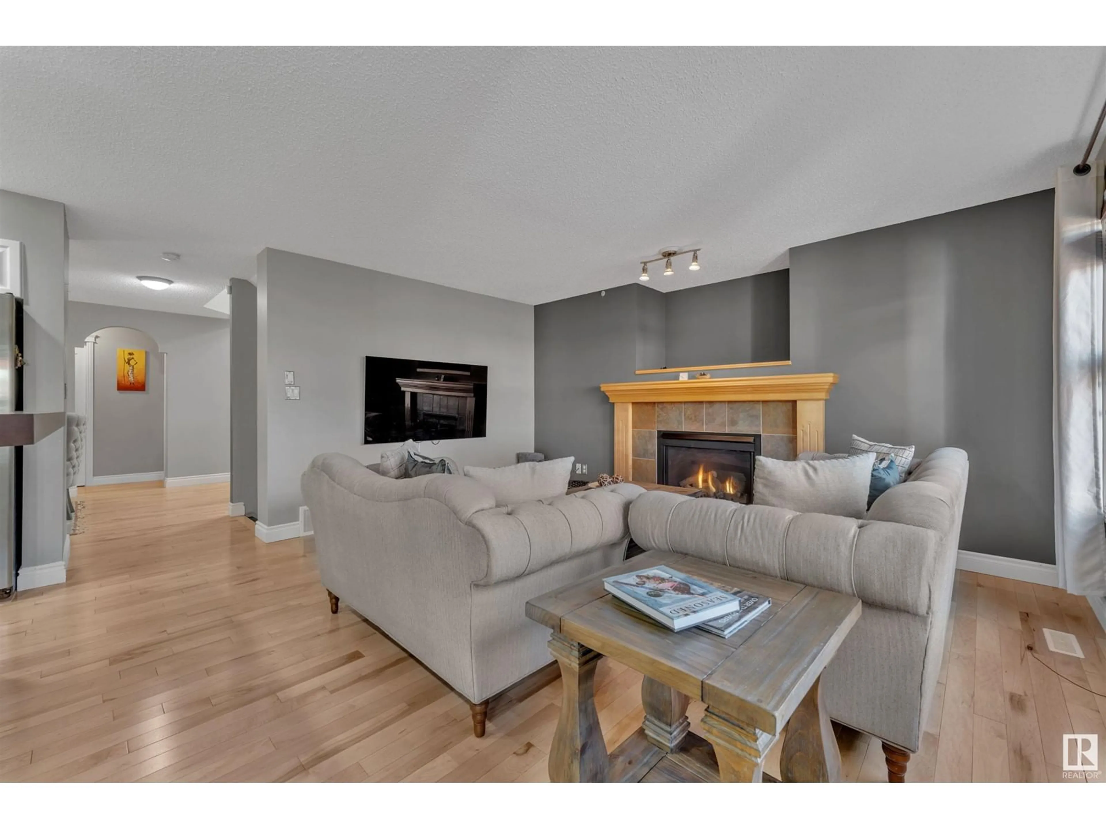 Living room with furniture, unknown for 2574 HANNA CR, Edmonton Alberta T6R3P7