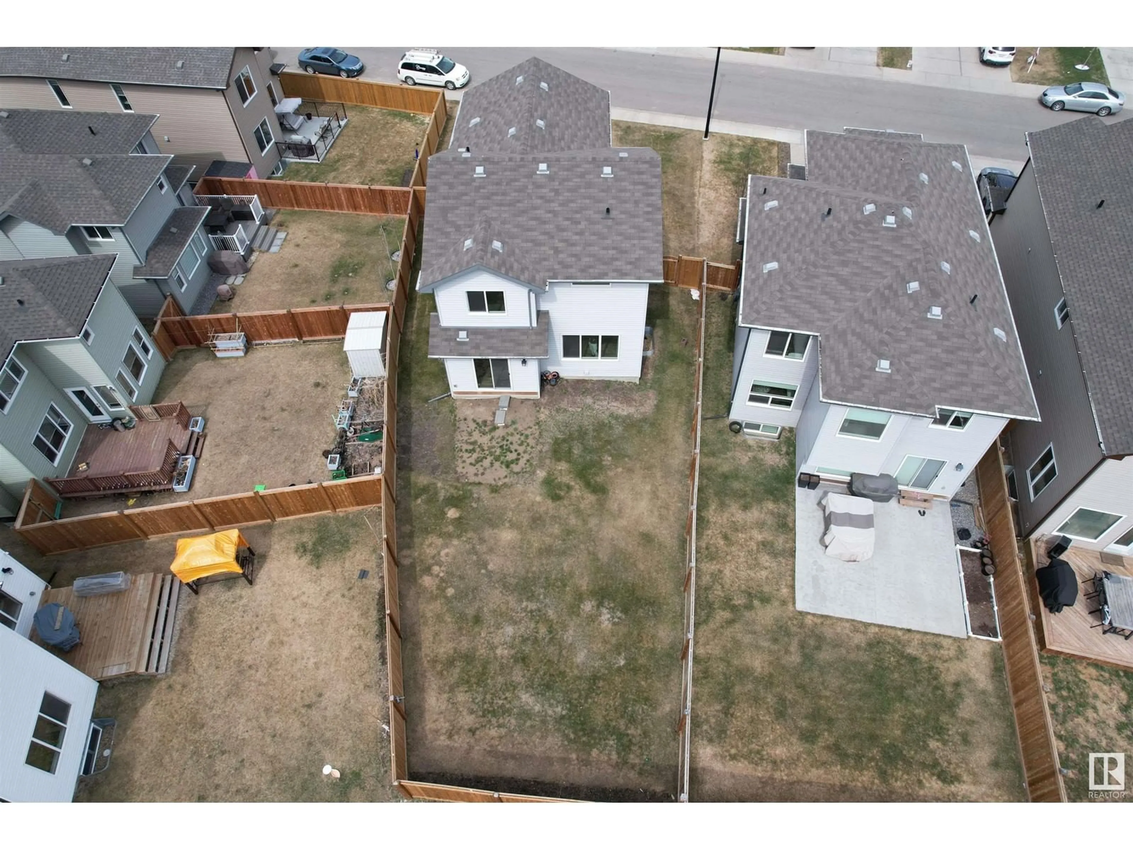 A pic from outside/outdoor area/front of a property/back of a property/a pic from drone, street for NW - 1243 25 AVENUE, Edmonton Alberta T6T2E5