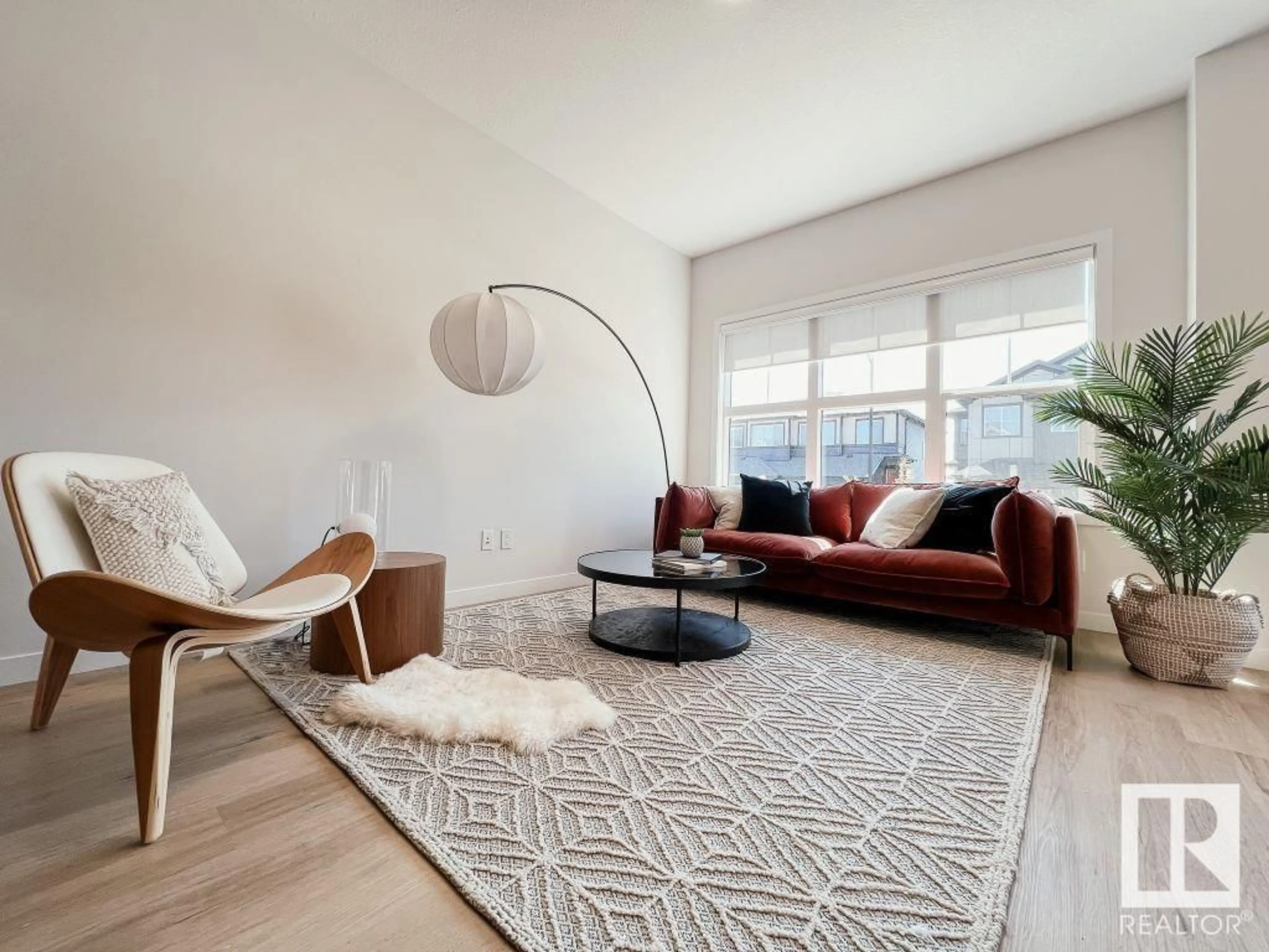Living room with furniture, unknown for 124 GARNEAU GA, Spruce Grove Alberta T7X0M6