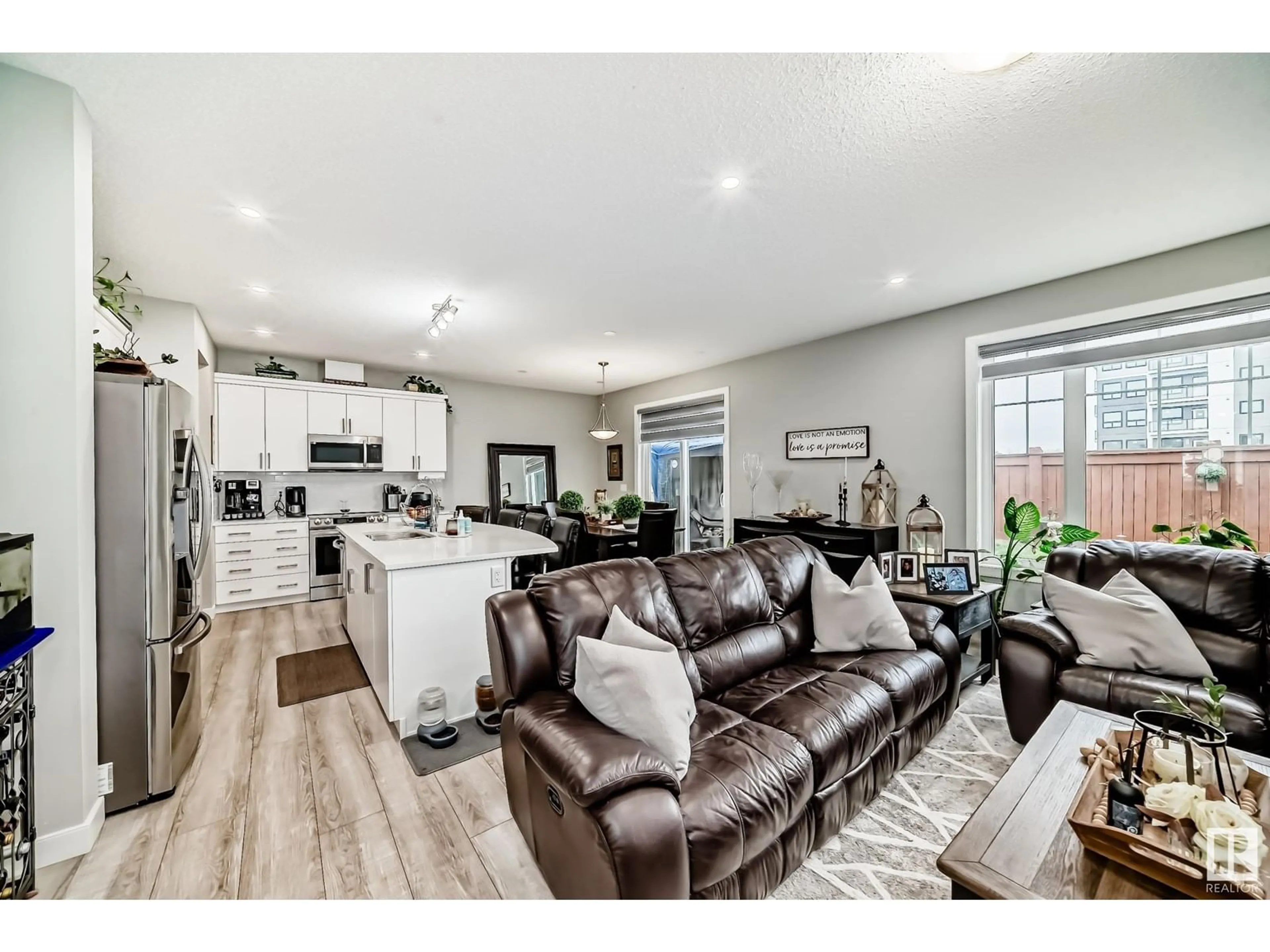 Open concept kitchen, unknown for 20512 22 AV, Edmonton Alberta T6M1N1