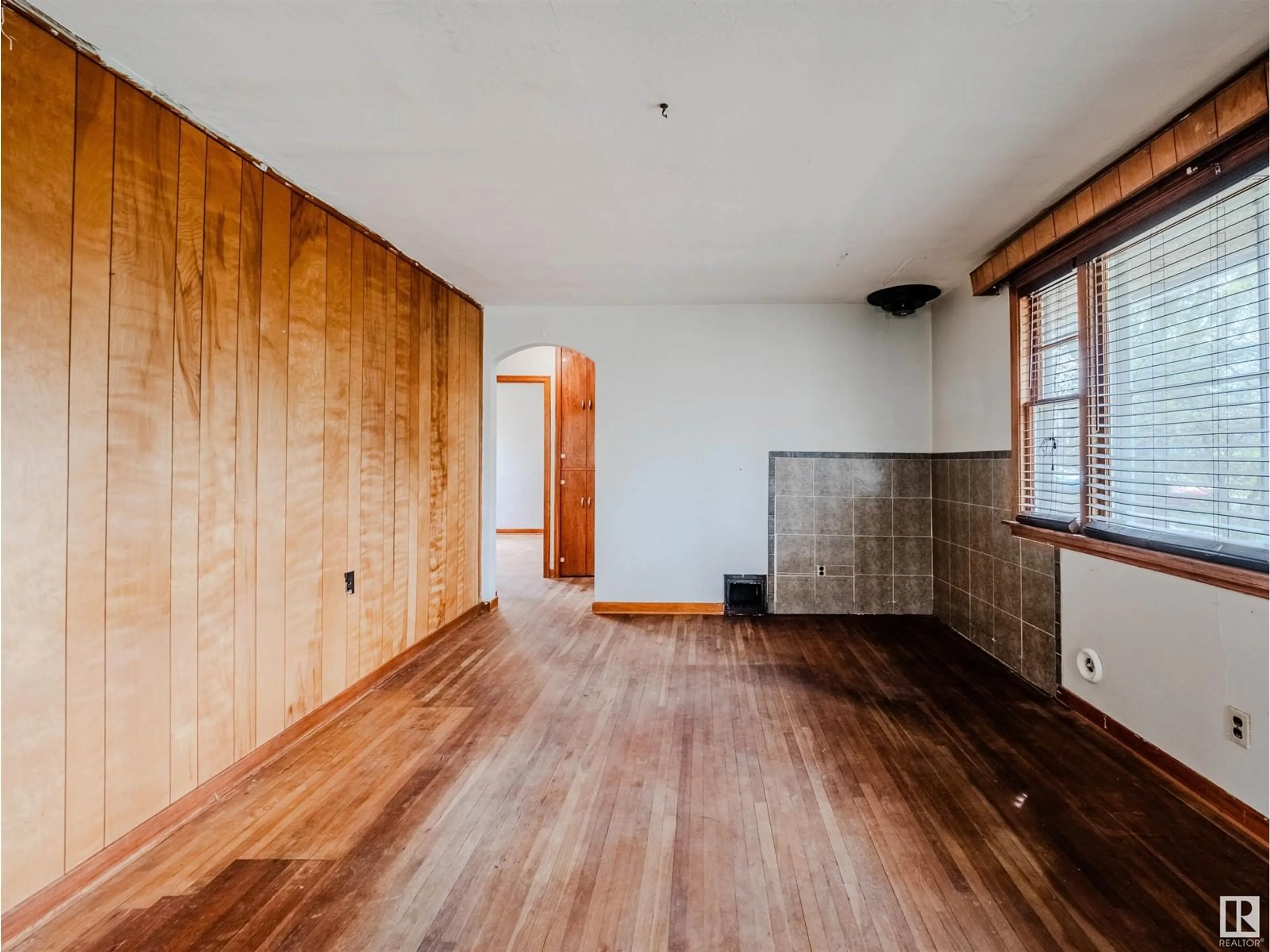 A pic of a room for 9128 81 AV, Edmonton Alberta T6C0X1