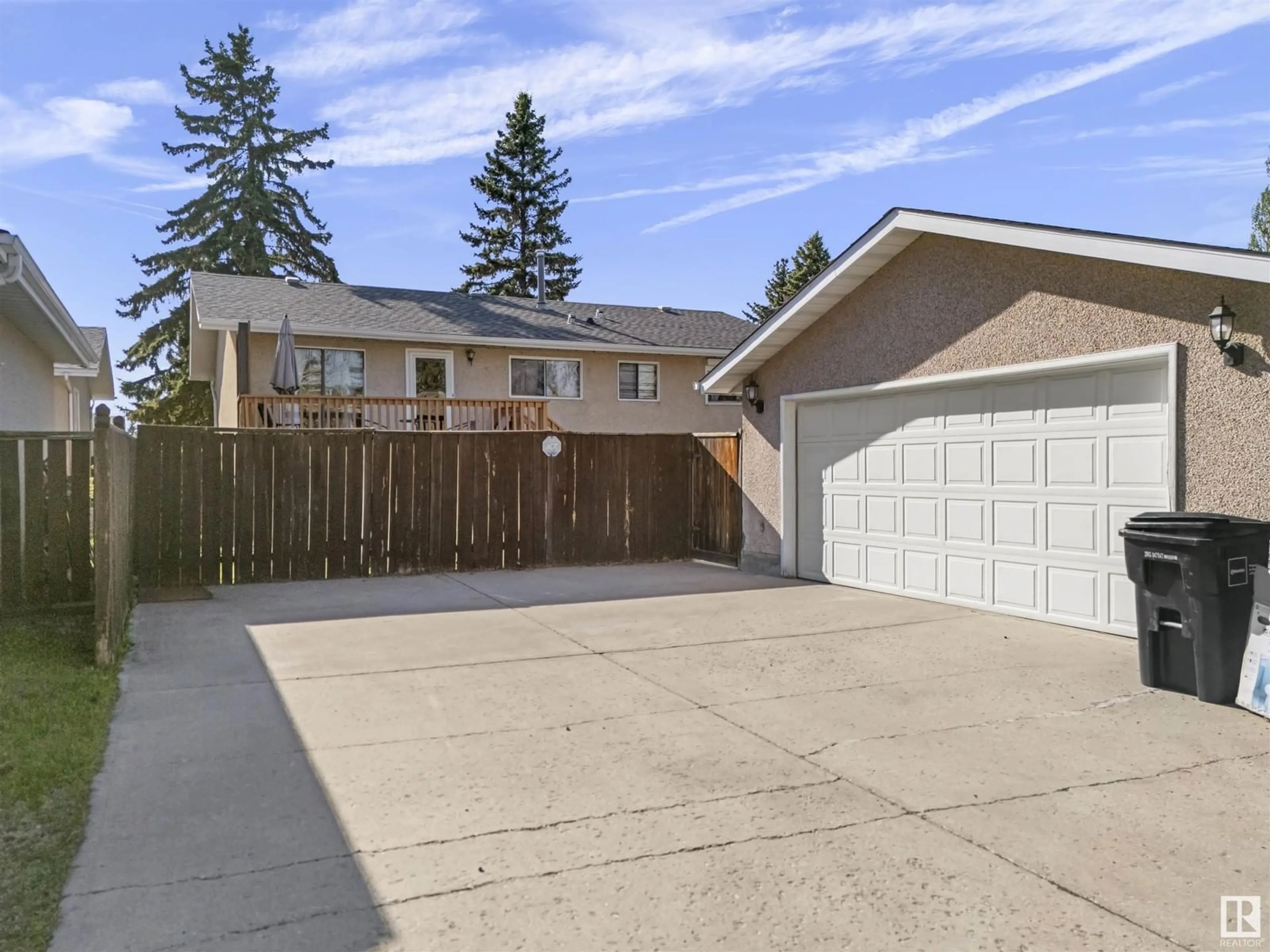 Unknown for 1855 51 ST, Edmonton Alberta T6L1X4