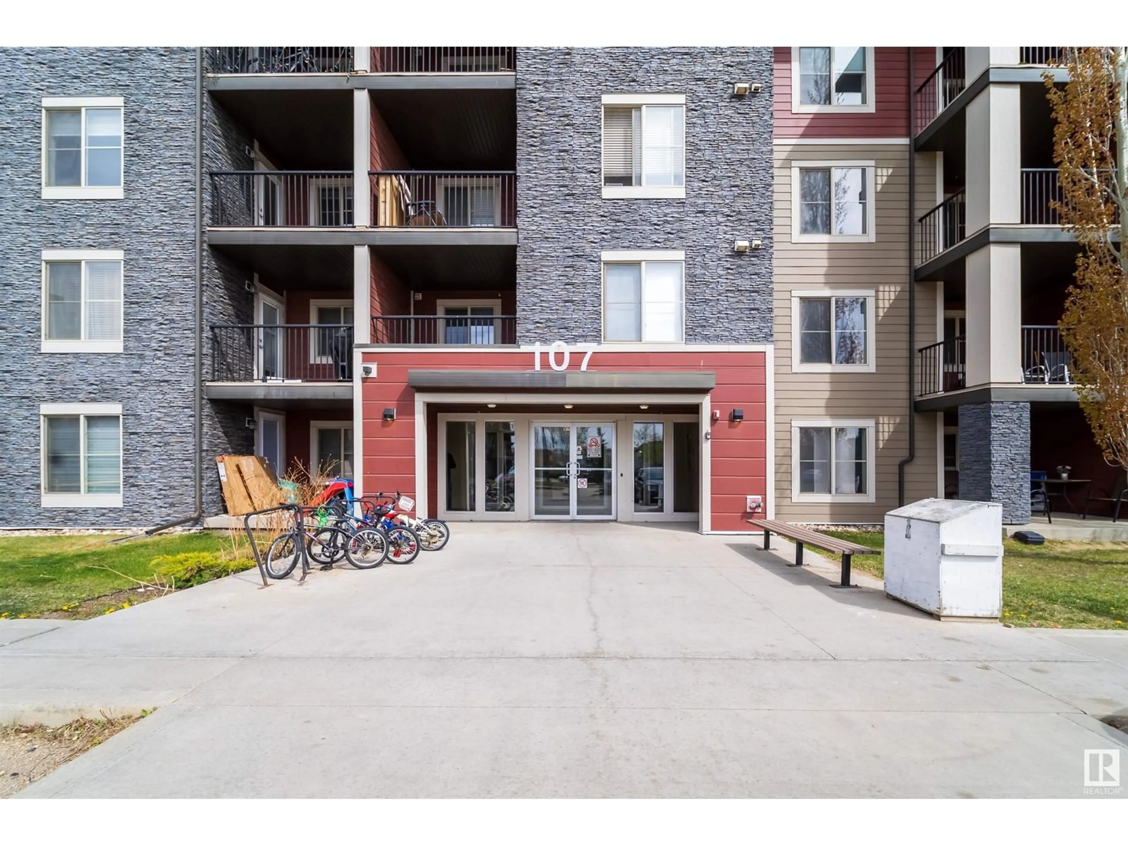 Unknown for SW - 321 107 WATT CM, Edmonton Alberta T6X2C6