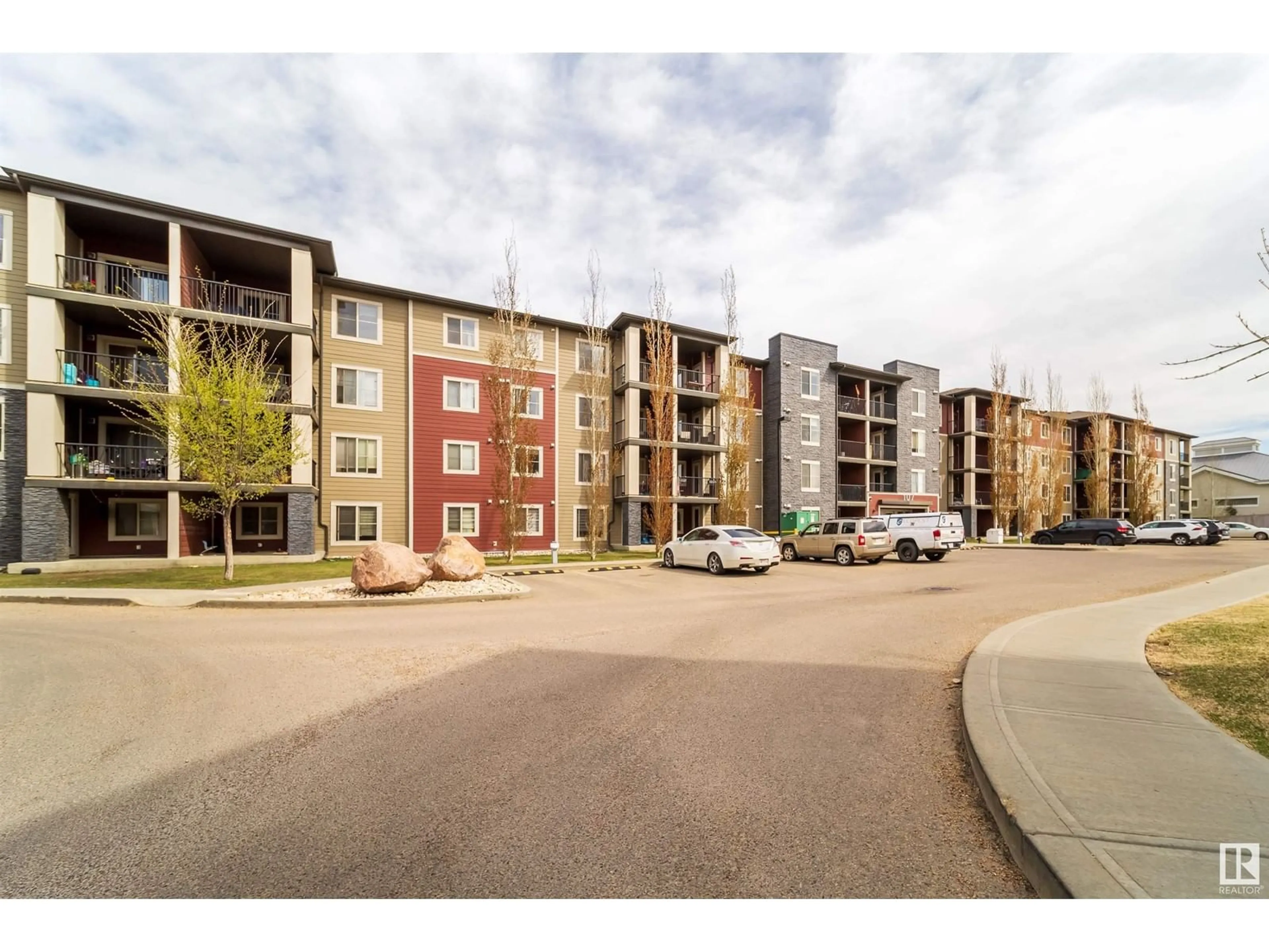 A pic from outside/outdoor area/front of a property/back of a property/a pic from drone, street for SW - 321 107 WATT CM, Edmonton Alberta T6X2C6