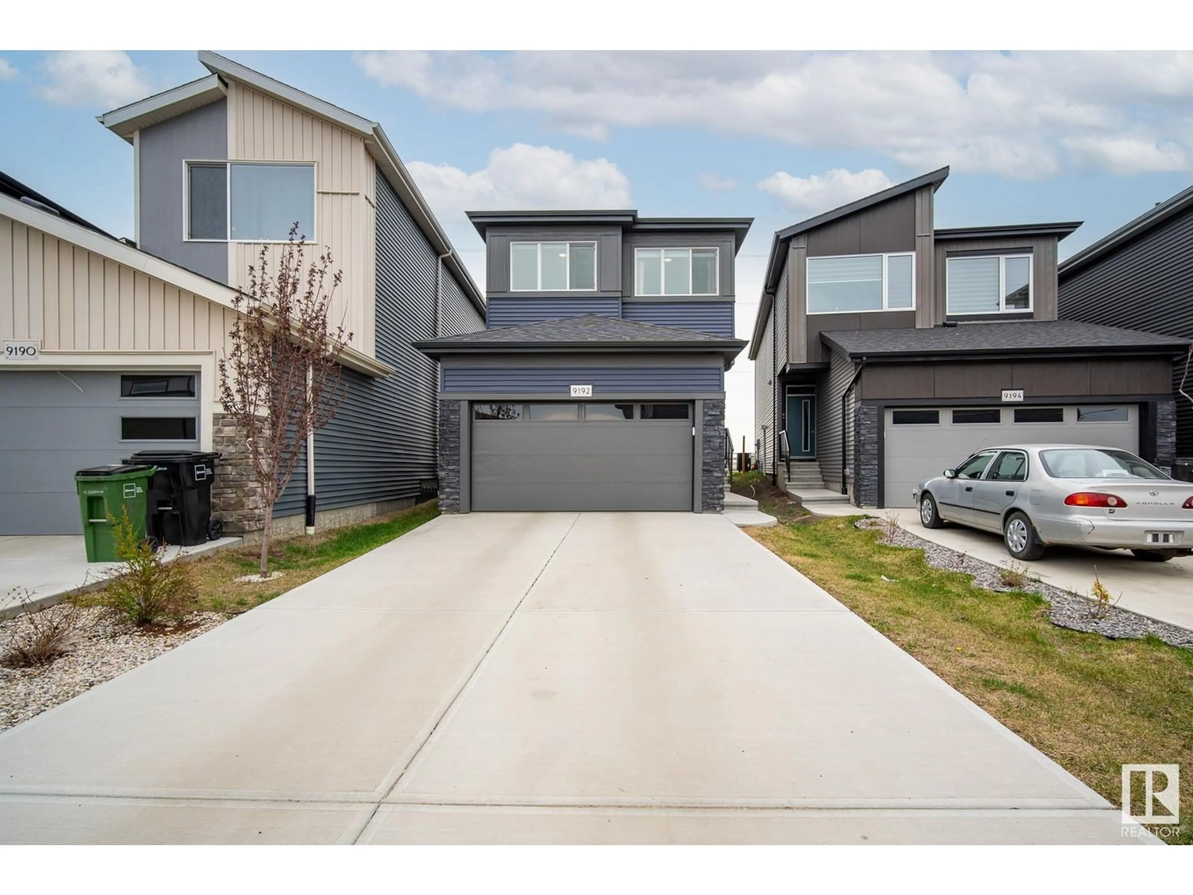 Unknown for 9192 PEAR DR, Edmonton Alberta T6X2Z4