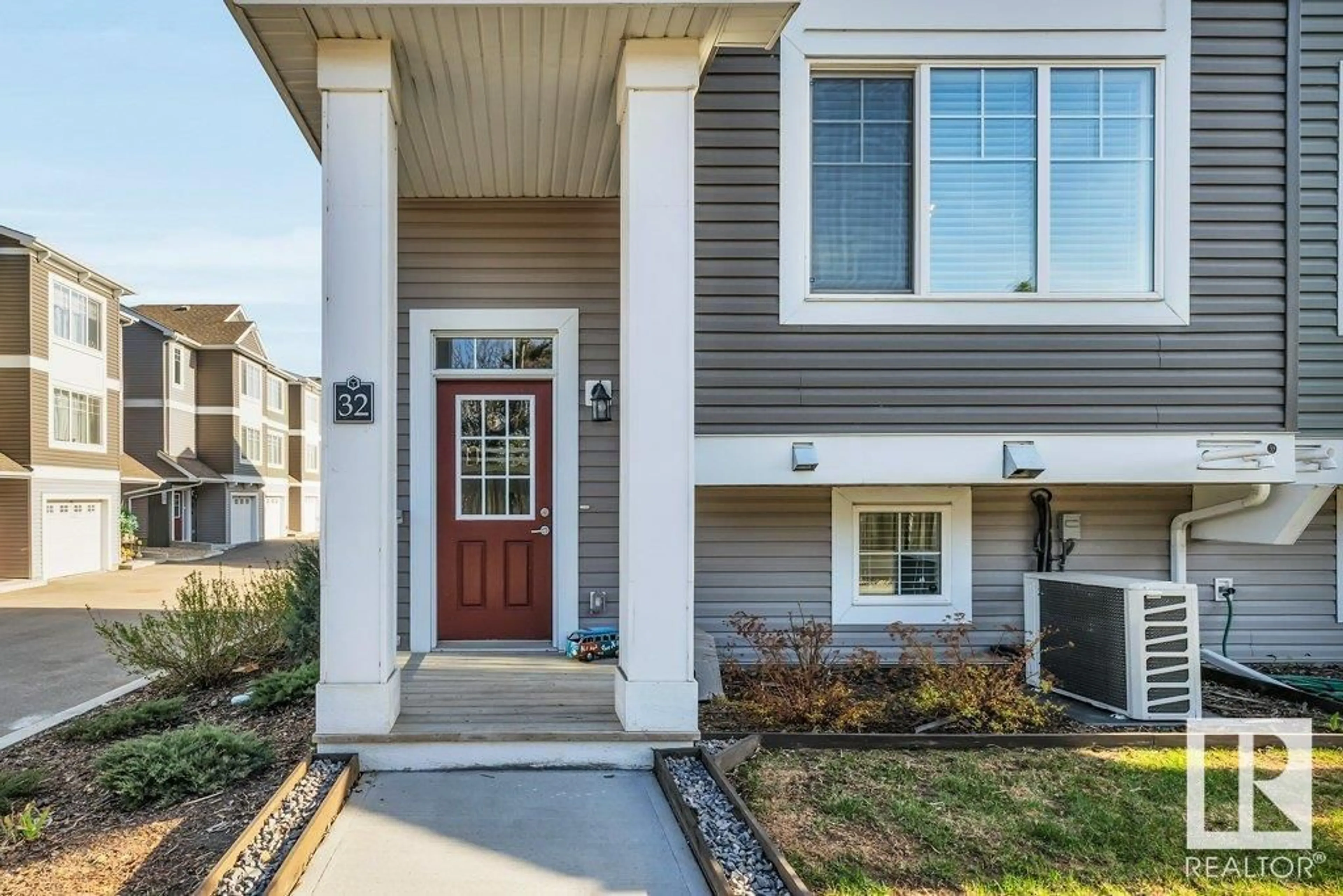 Home with vinyl exterior material, street for #32 - 1391 STARLING DR, Edmonton Alberta T5S0L3