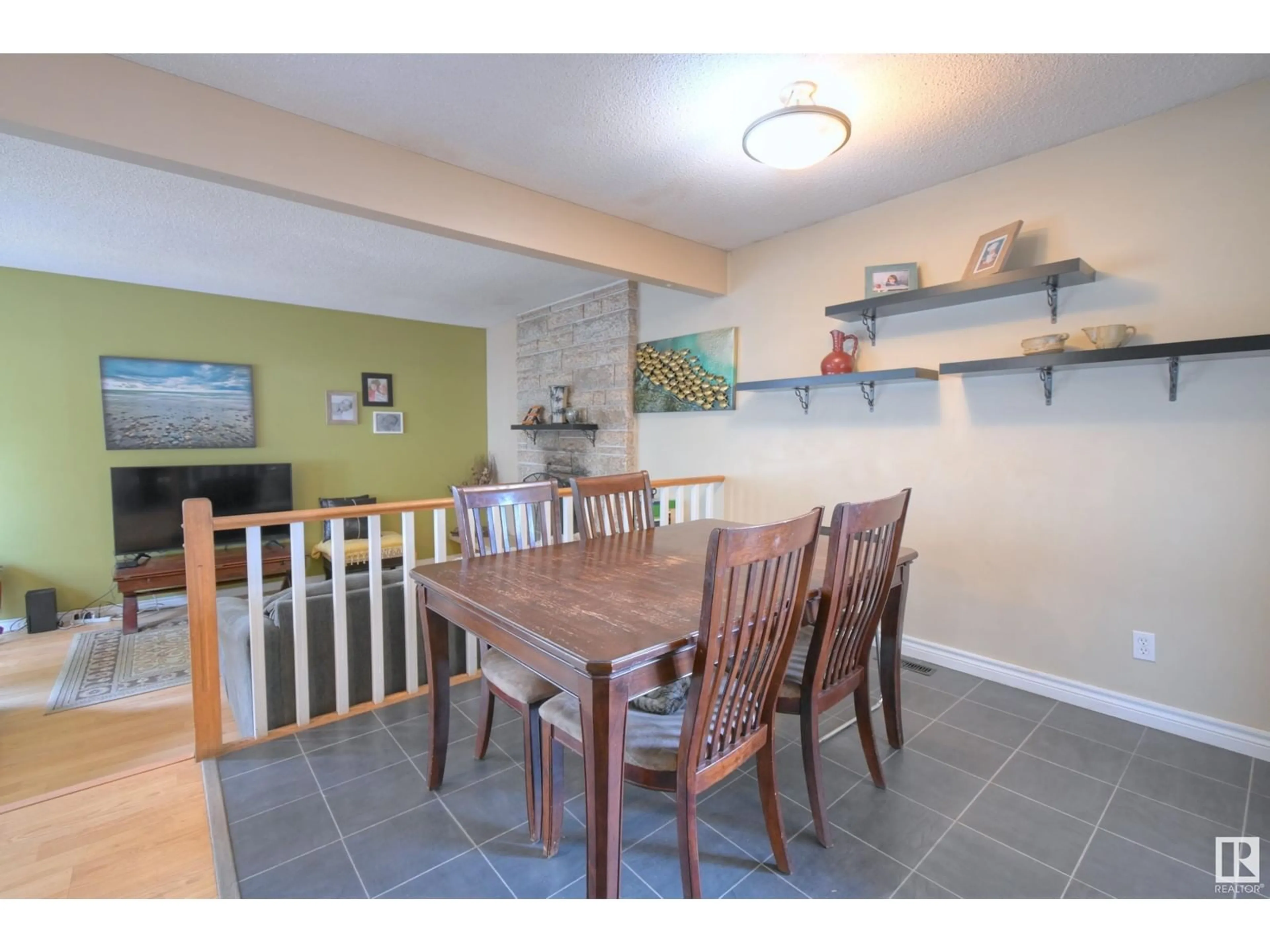 Dining room, unknown for 29 BEECHMONT CR, Spruce Grove Alberta T7X1E8