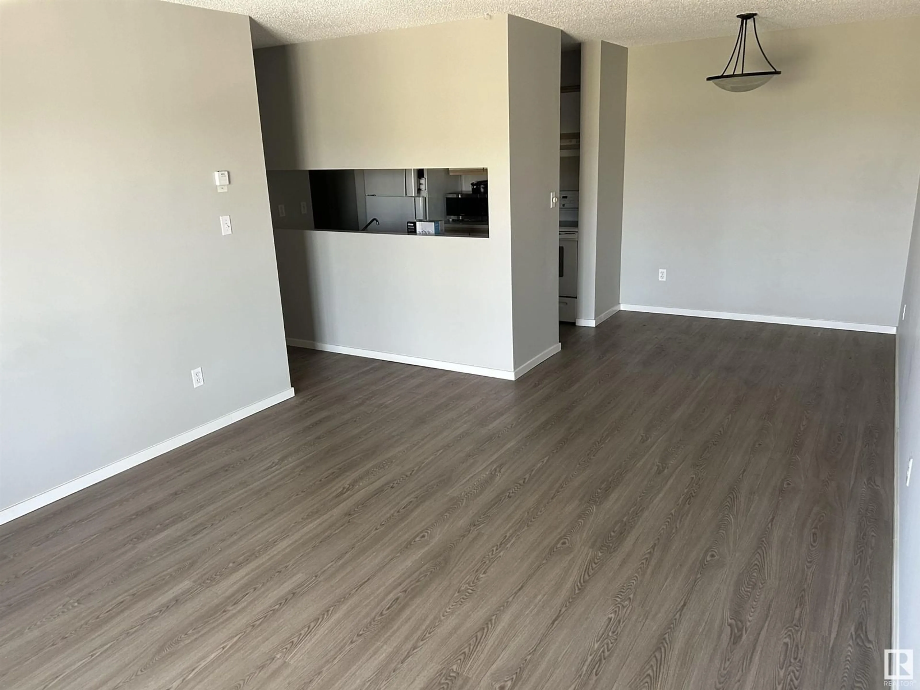 A pic of a room for #310 - 5065 31 AV, Edmonton Alberta T6L6S5