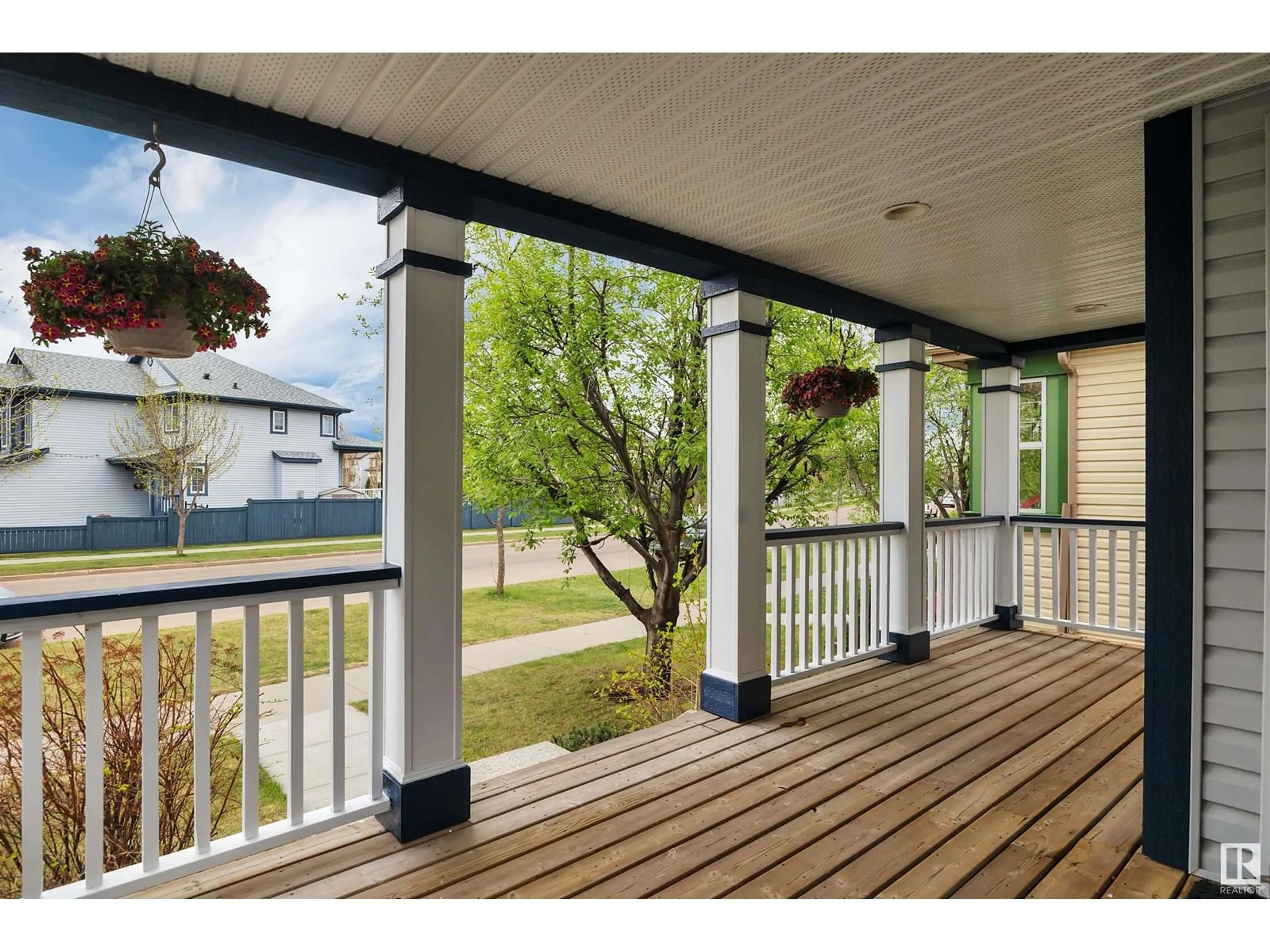 Patio, water/lake/river/ocean view for NW - 14744 139 ST, Edmonton Alberta T6V1R9