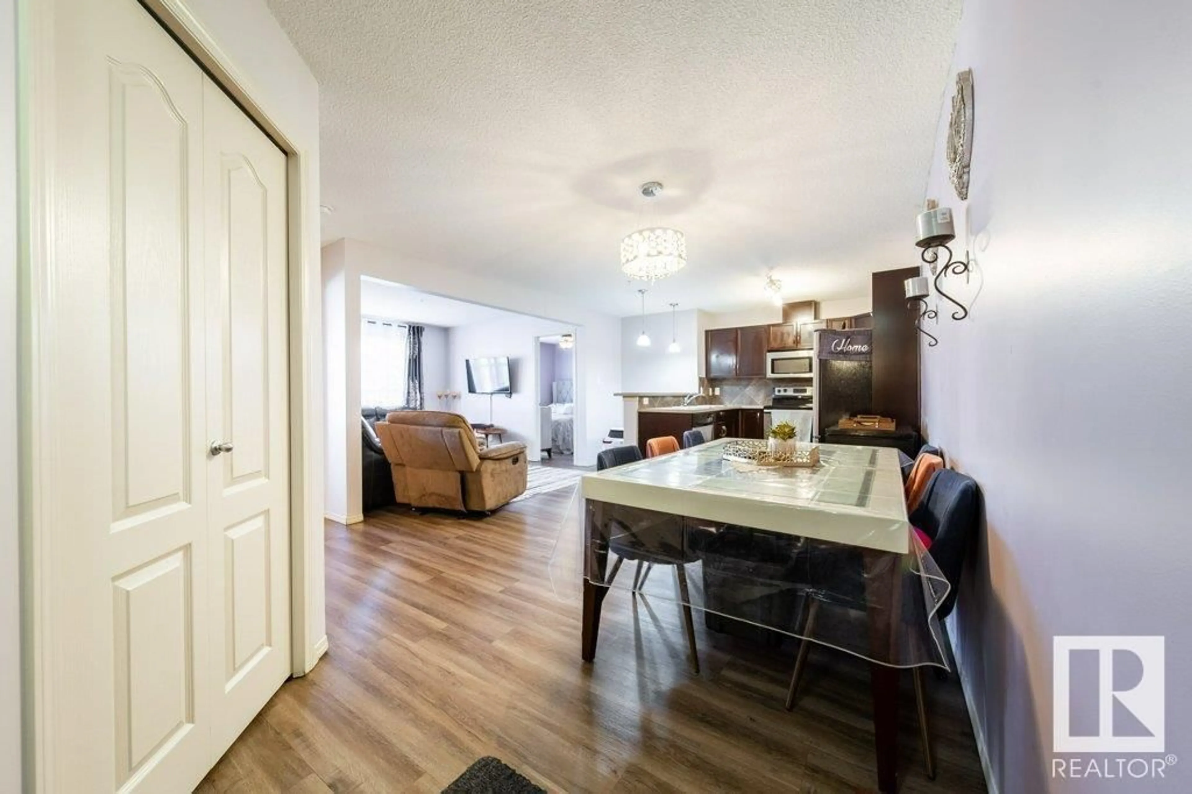 Unknown for #105 - 5951 165 AV, Edmonton Alberta T5Y0J6