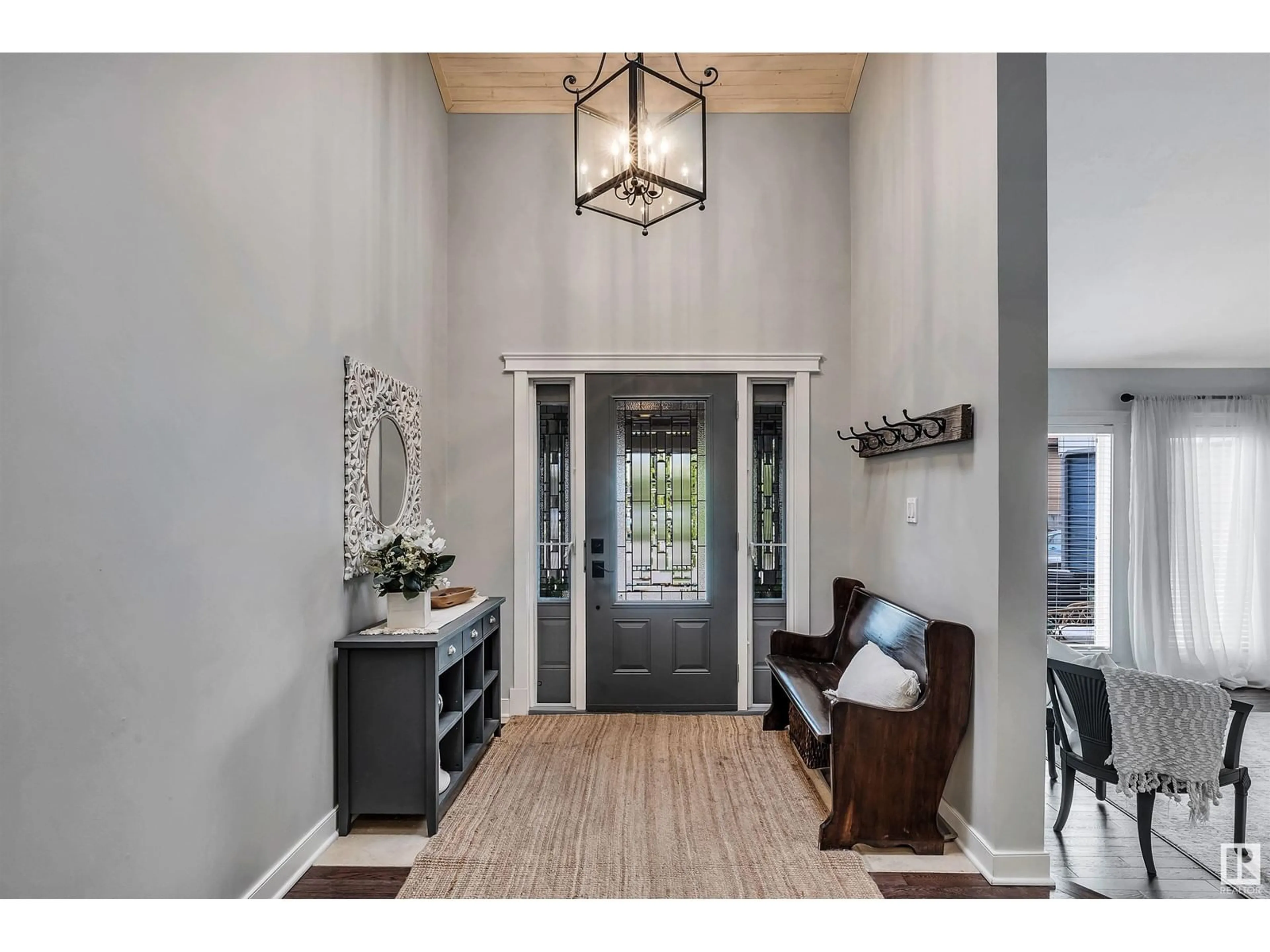 Indoor entryway for 15140 49 AV, Edmonton Alberta T6H5M8
