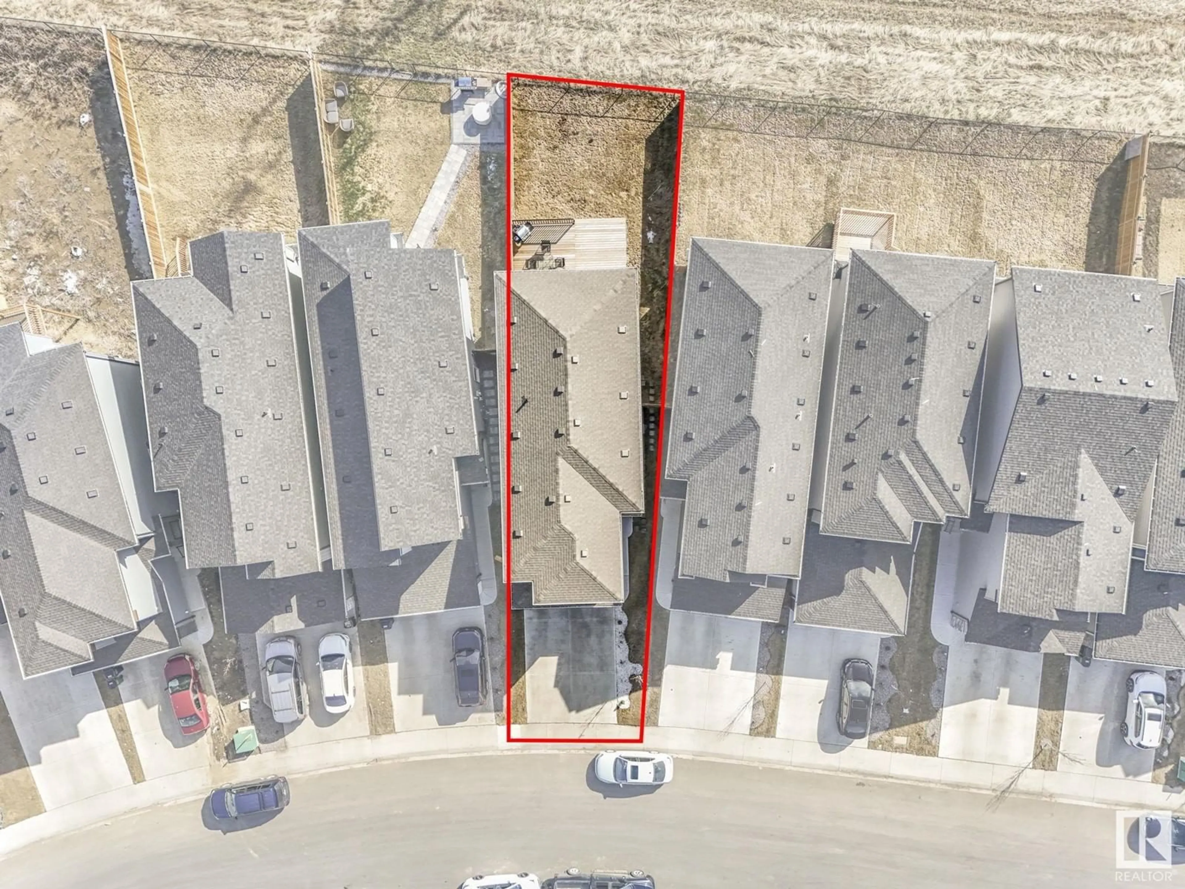 A pic from outside/outdoor area/front of a property/back of a property/a pic from drone, building for CR SW - 9417 PEAR CR, Edmonton Alberta T6X2Z5
