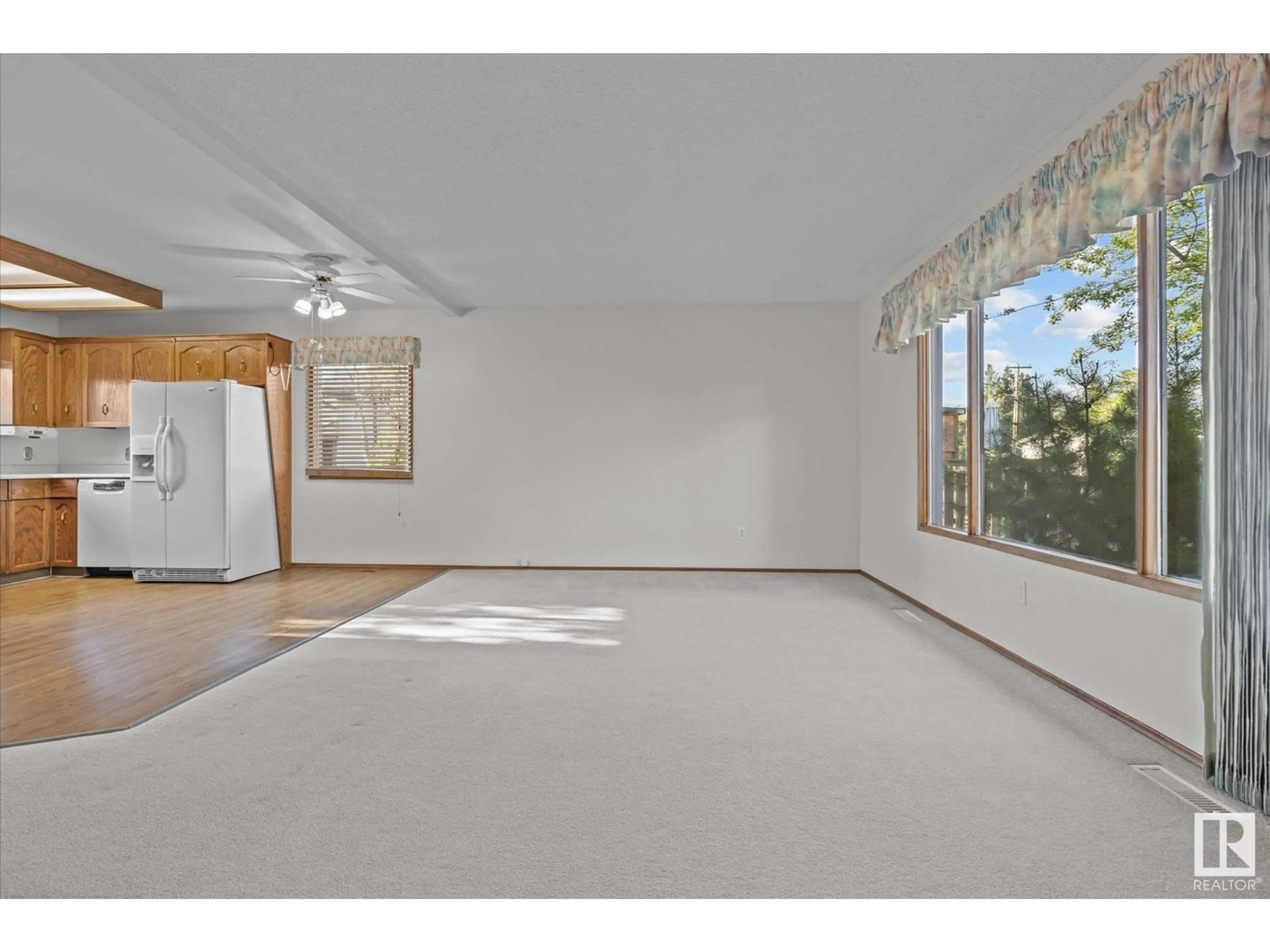 A pic of a room for 4712 52 ST, Onoway Alberta T0E1V0