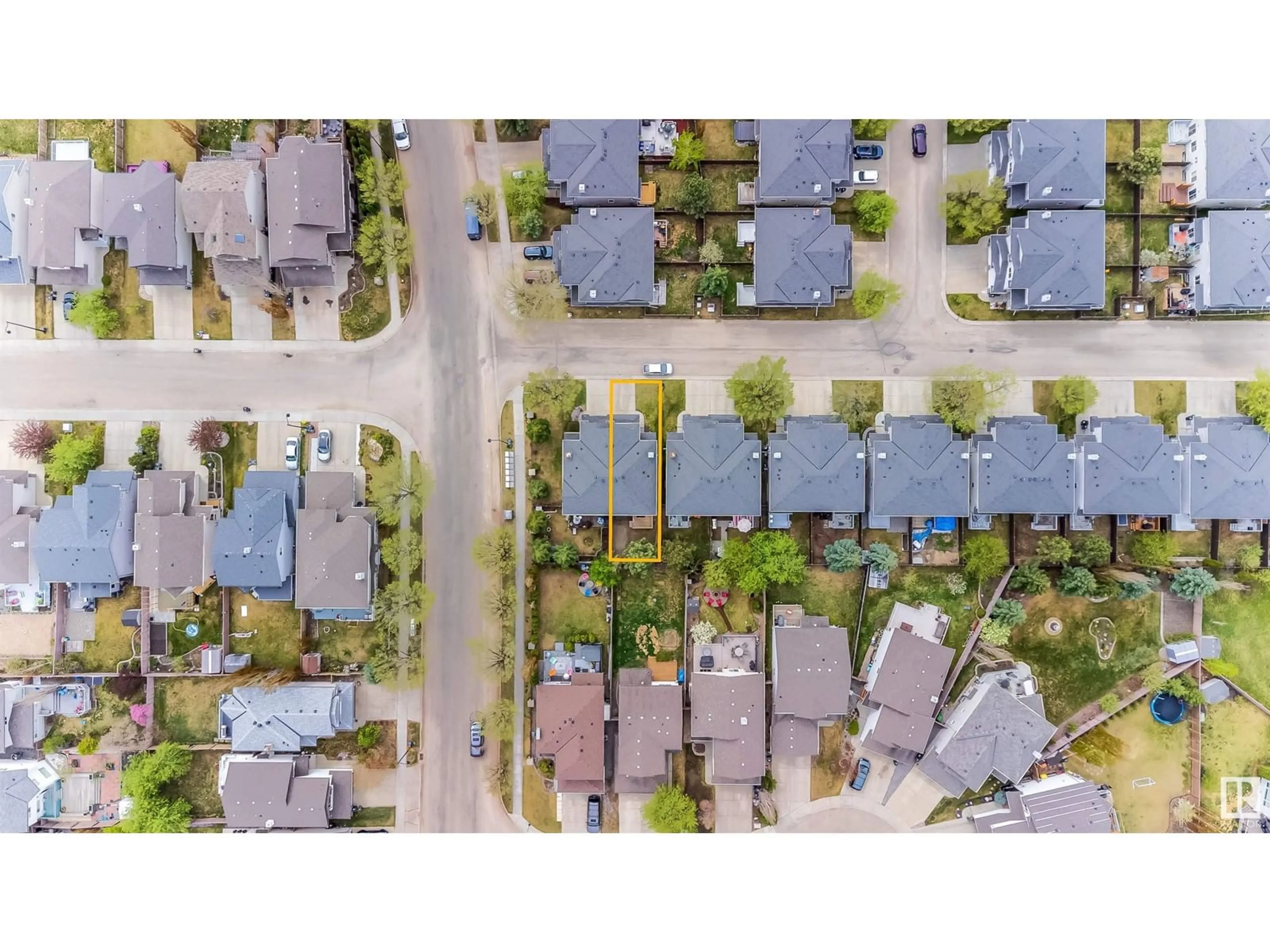A pic from outside/outdoor area/front of a property/back of a property/a pic from drone, street for #83 - 1428 HODGSON WY, Edmonton Alberta T6R3P8