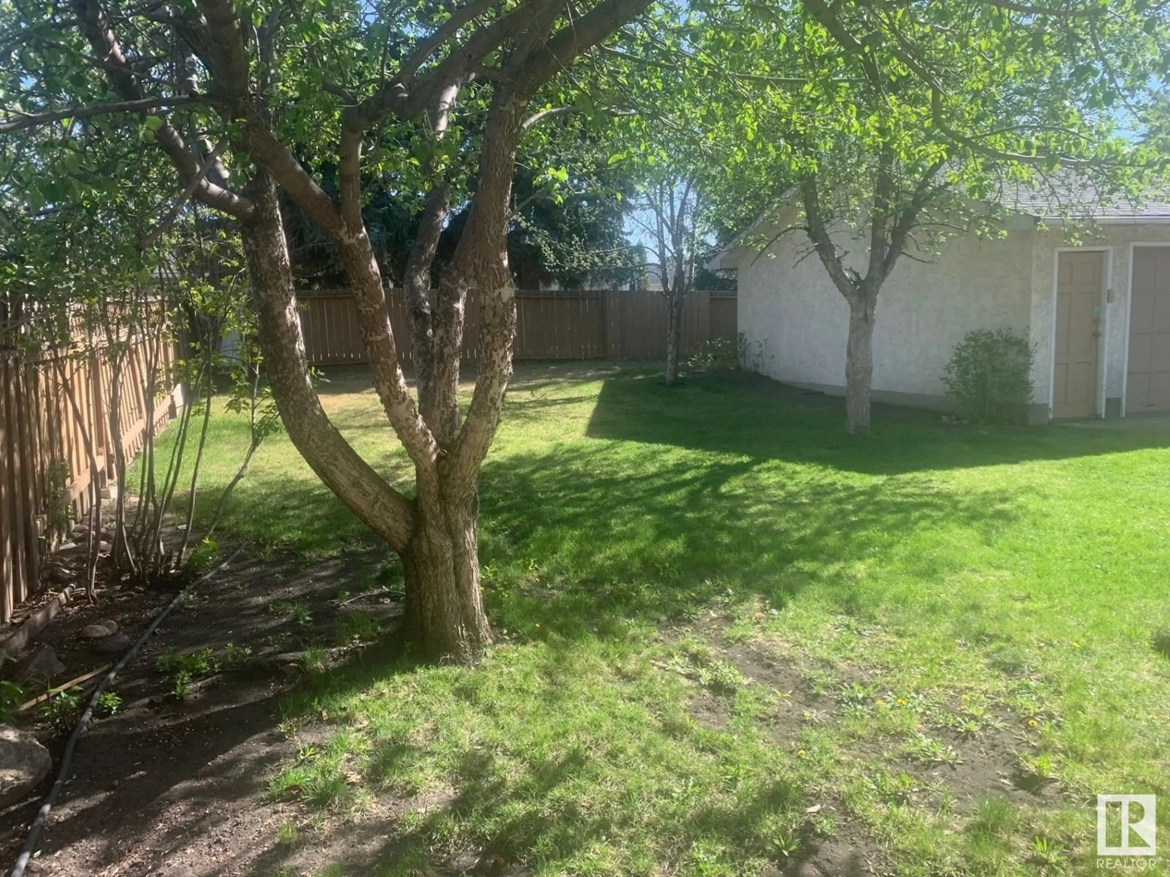 A pic from outside/outdoor area/front of a property/back of a property/a pic from drone, forest/trees view for 33 GREYSTONE CR, Sherwood Park Alberta T8A3E3