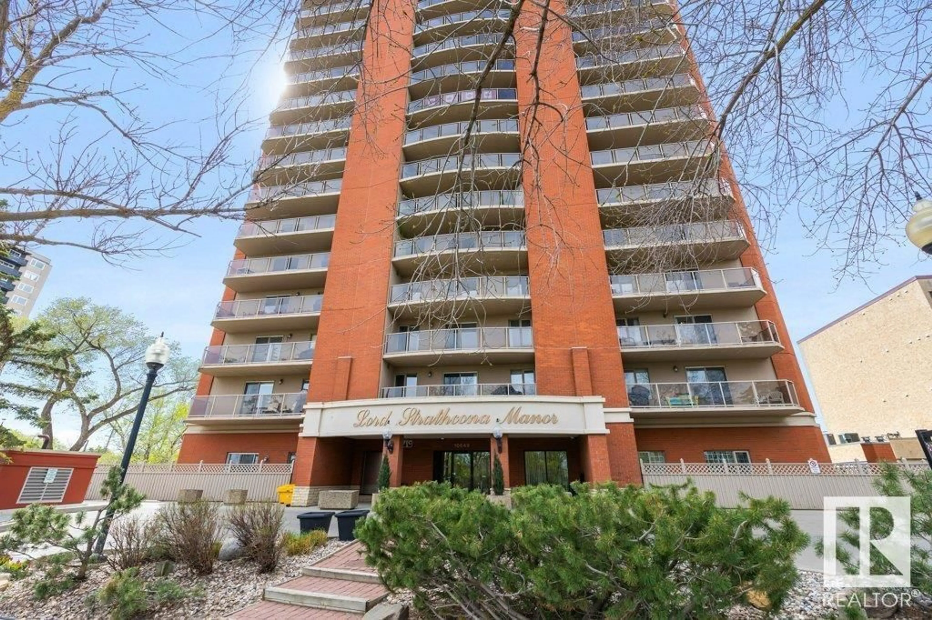 Balcony in the apartment, building for 1405 SASKATCHEWAN DR, Edmonton Alberta T6E6S8