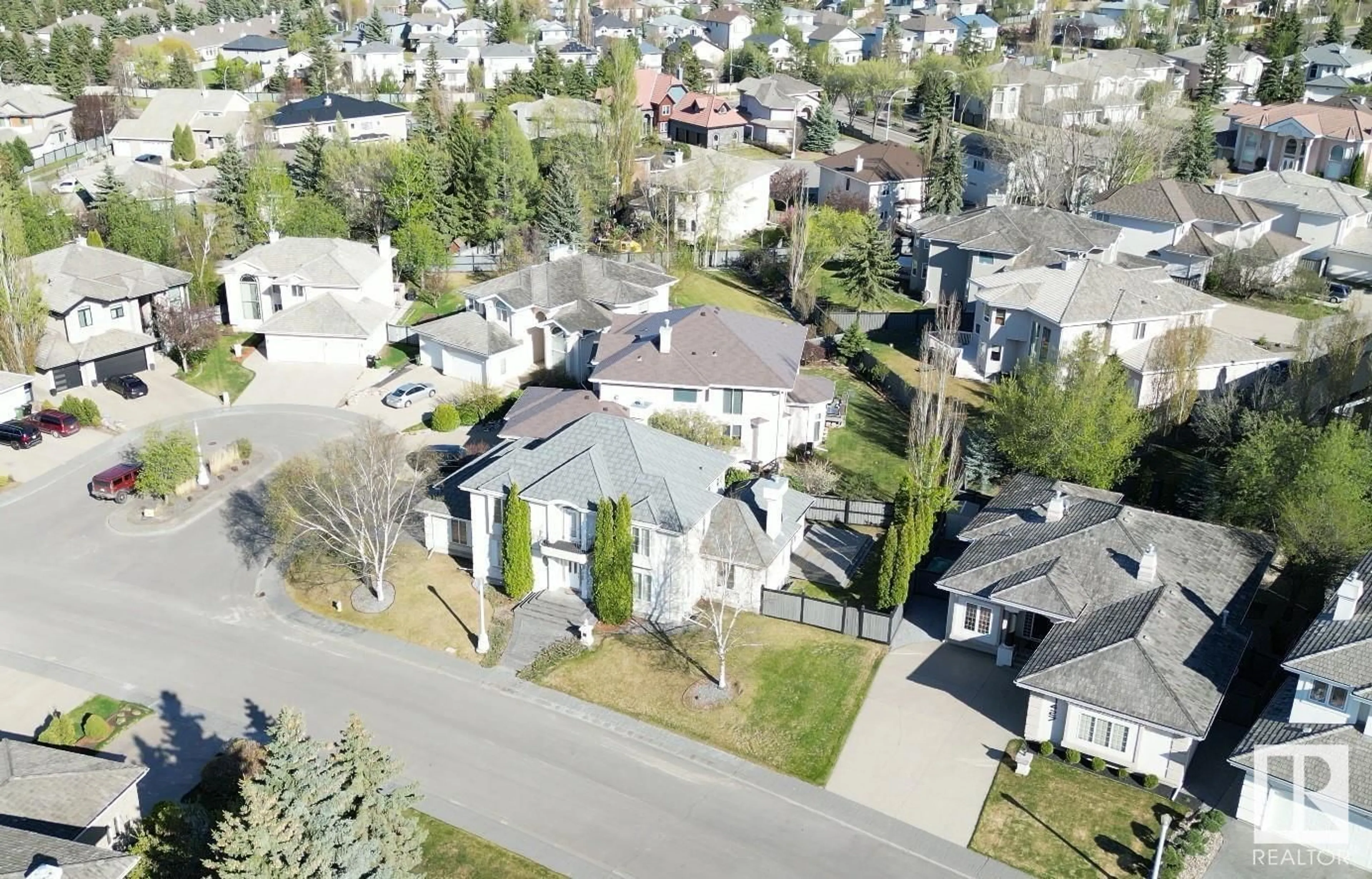 A pic from outside/outdoor area/front of a property/back of a property/a pic from drone, street for 1429 HERRING-COOPER WY, Edmonton Alberta T6R2L9