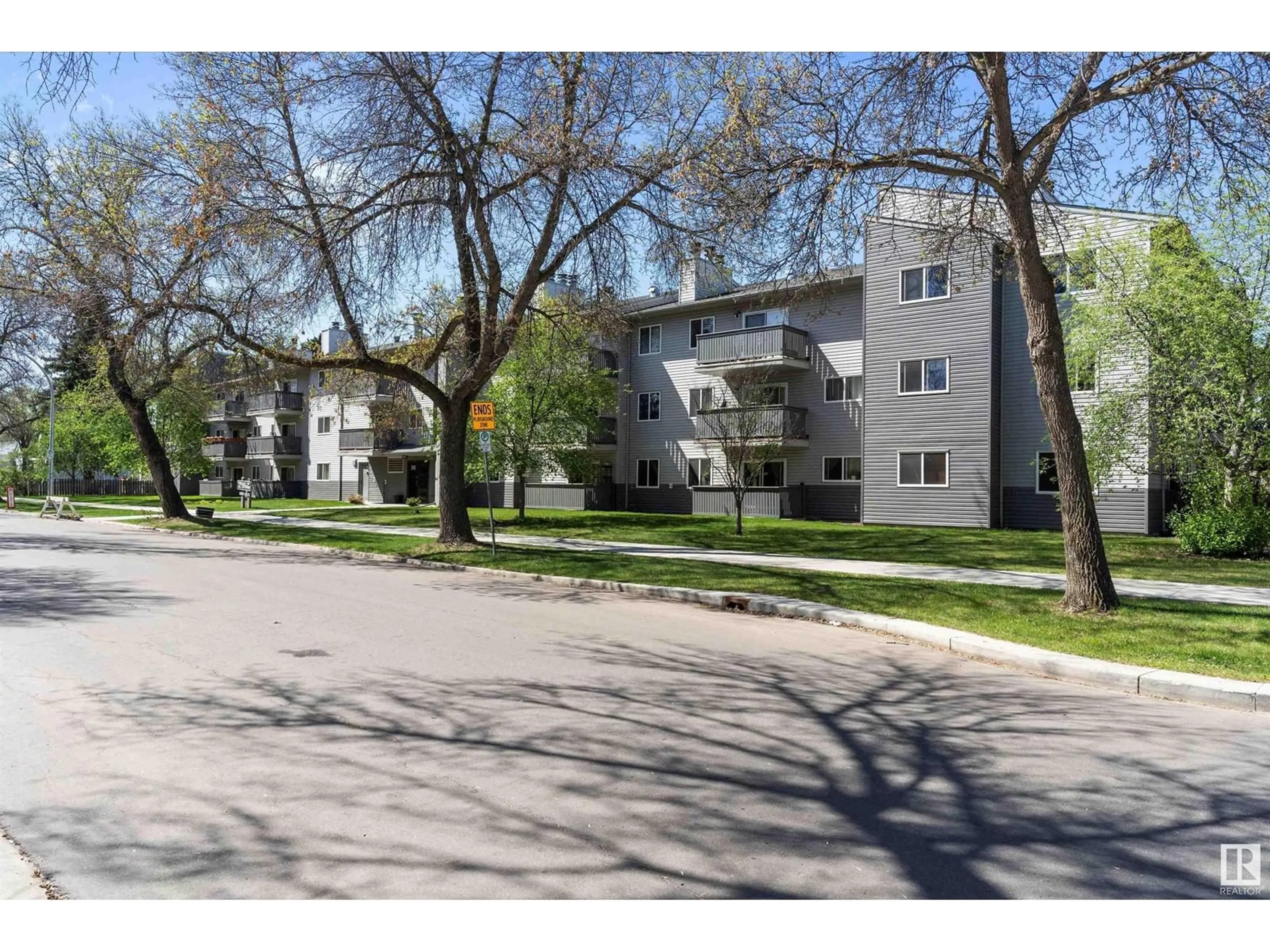 Unknown for 208 - 10838 108 ST NW, Edmonton Alberta T5H3A6