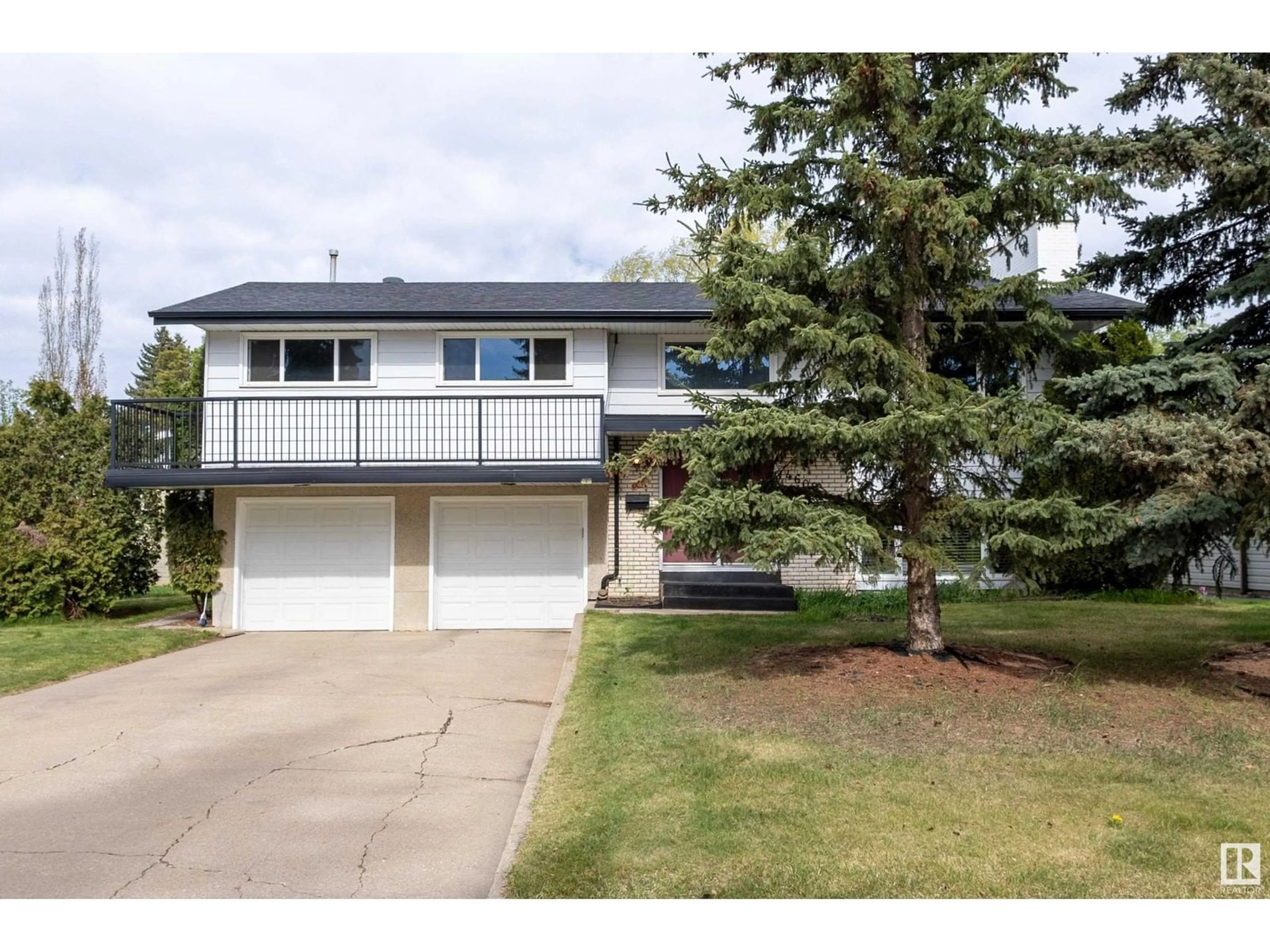 Home with vinyl exterior material, street for 4608 111A ST, Edmonton Alberta T6H3G5