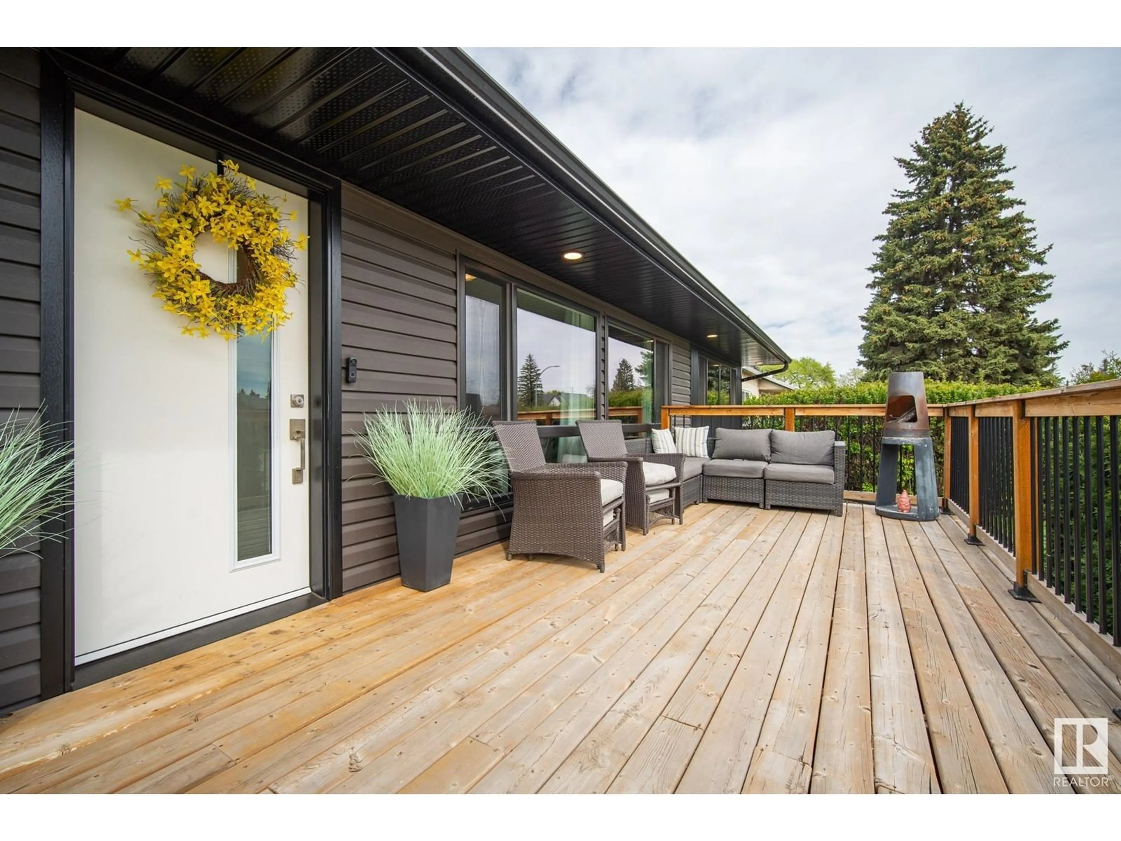Patio, unknown for NW - 11008 115 ST, Edmonton Alberta T5H3L4