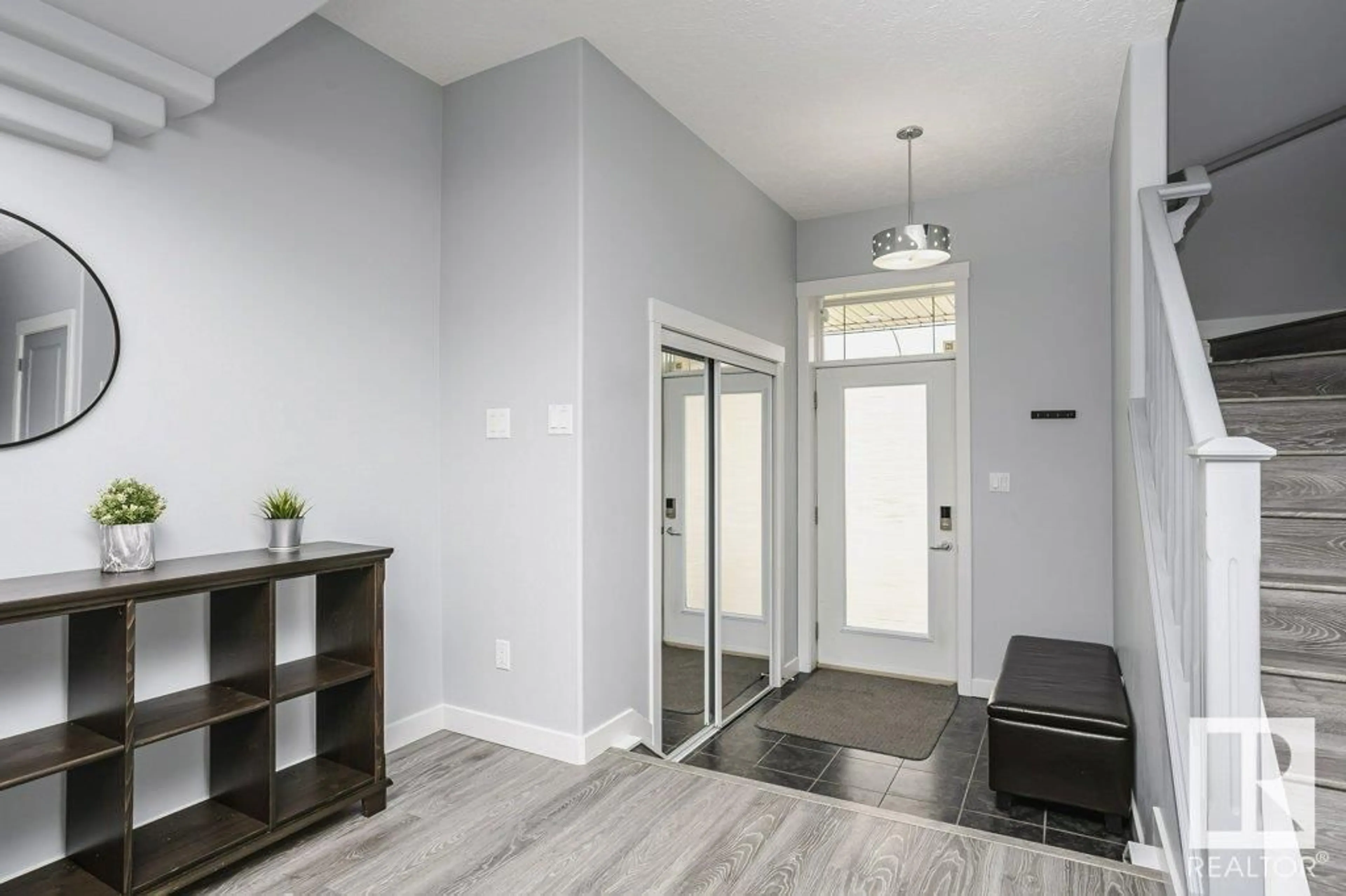 Indoor entryway for NW - 4713 161 AV, Edmonton Alberta T5Y0H2