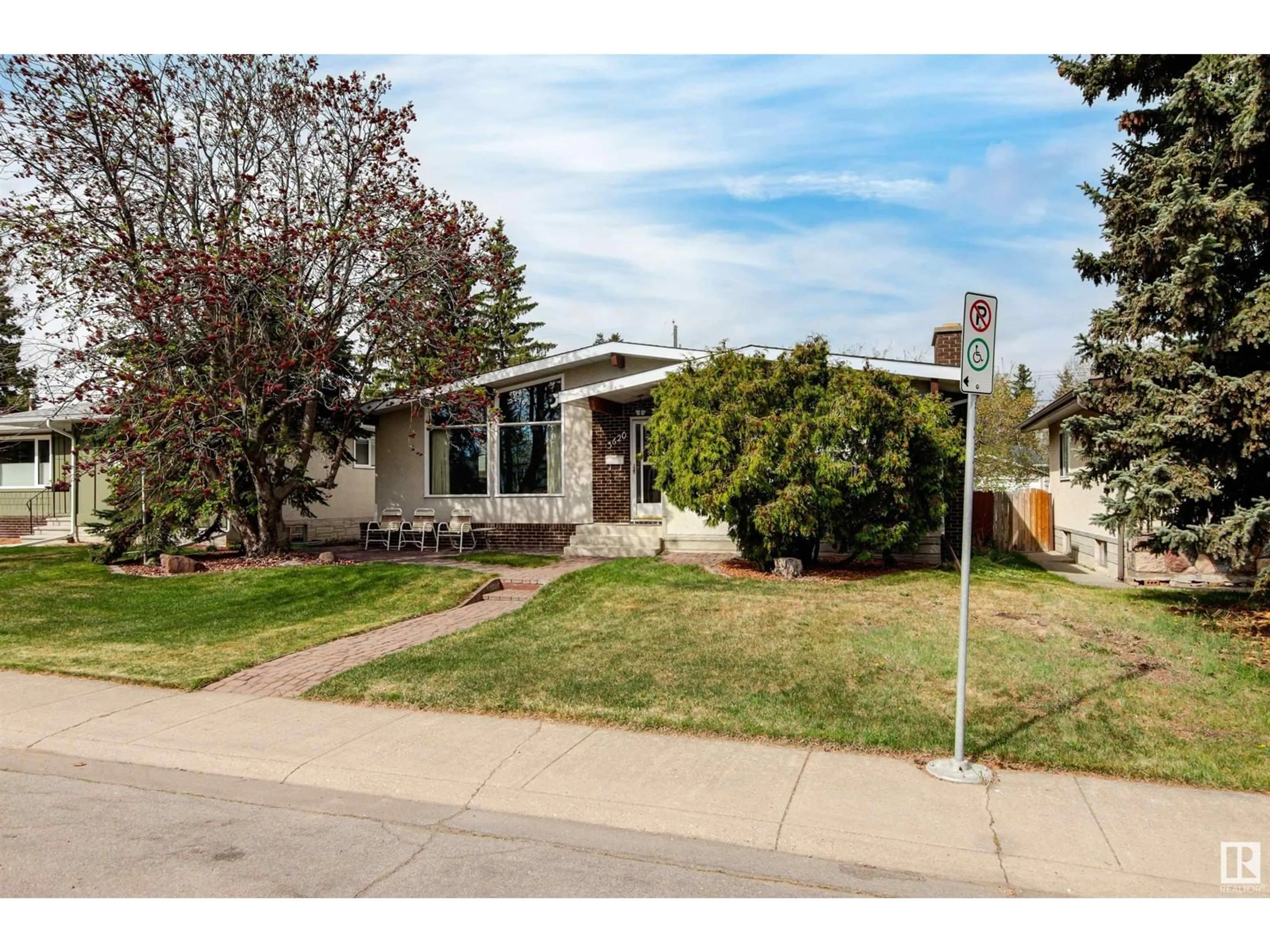 Home with vinyl exterior material, street for NW - 3620 111A ST, Edmonton Alberta T6J1G1