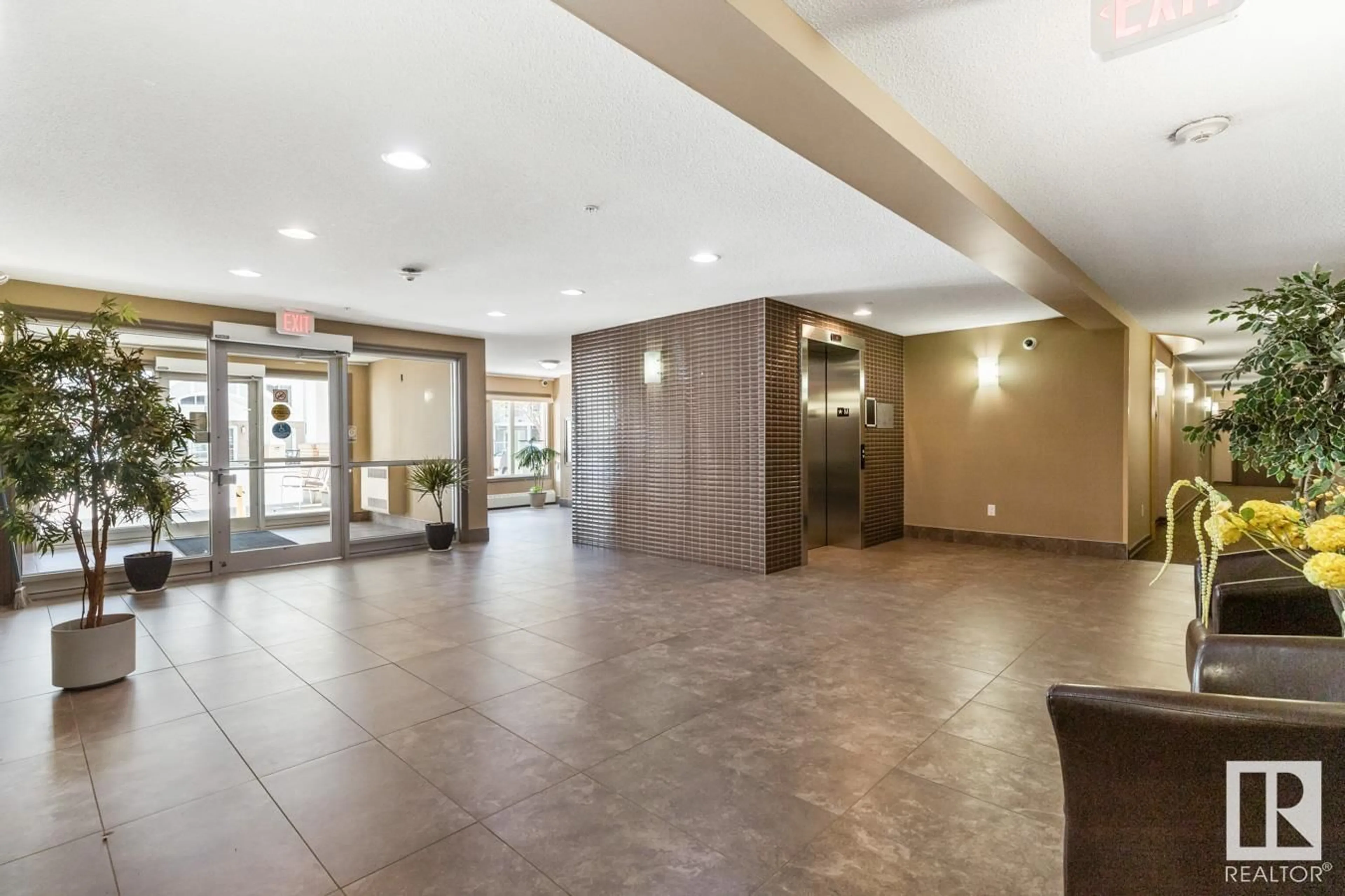 Lobby for #115 - 2208 44 AV, Edmonton Alberta T6T0G6