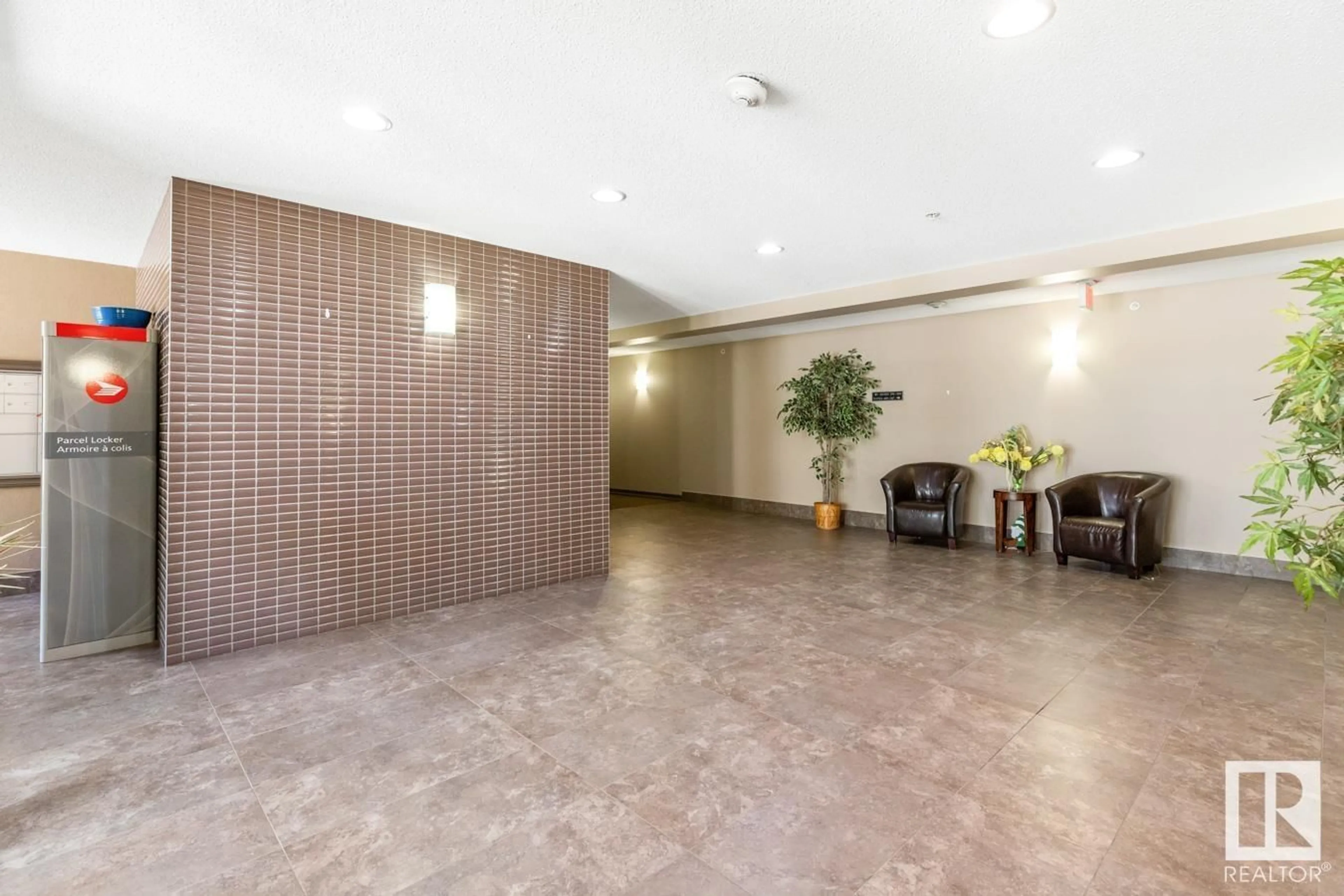 Lobby for #115 - 2208 44 AV, Edmonton Alberta T6T0G6