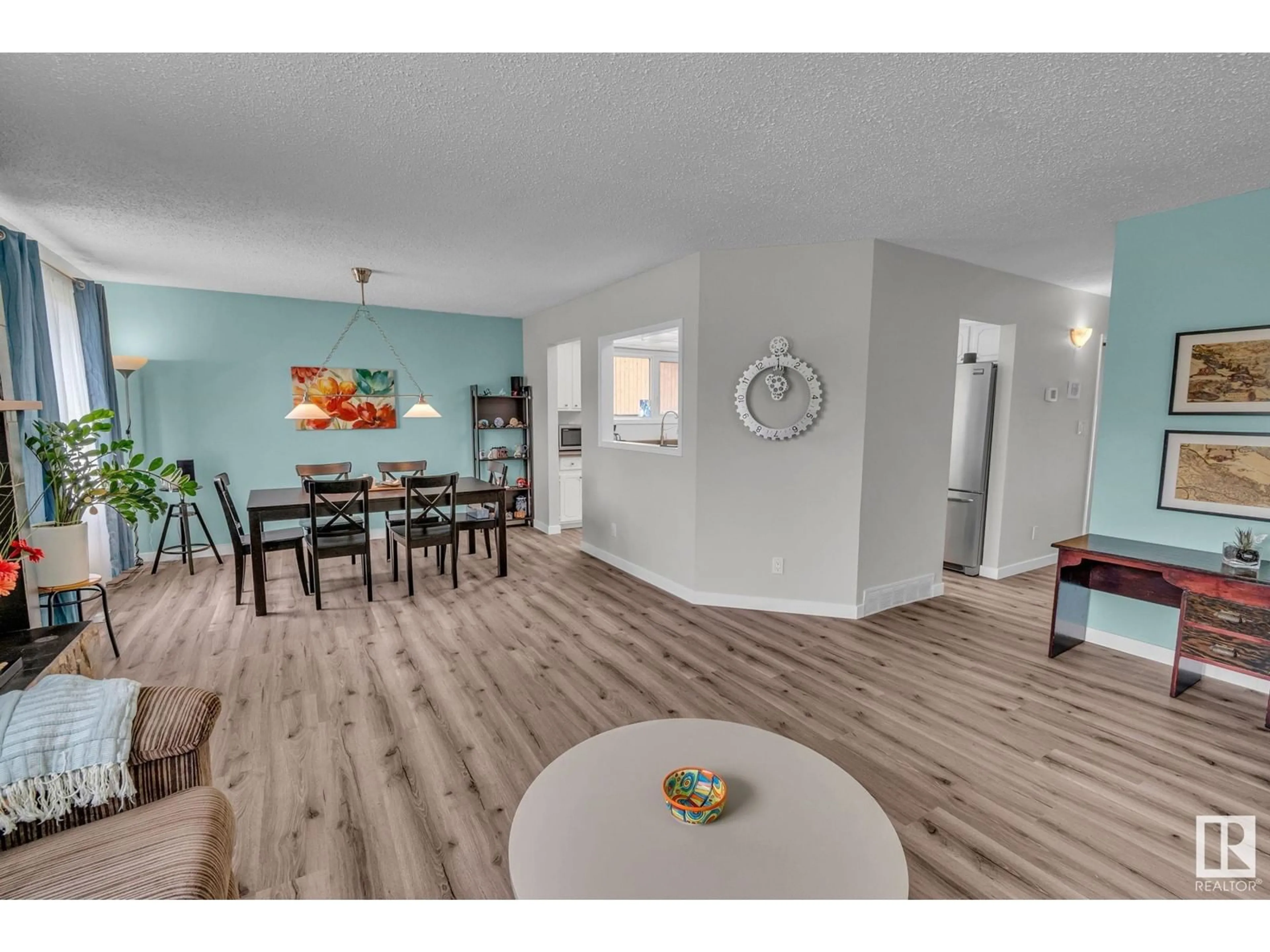 Unknown for NW - 1216 65 ST, Edmonton Alberta T6L2E7