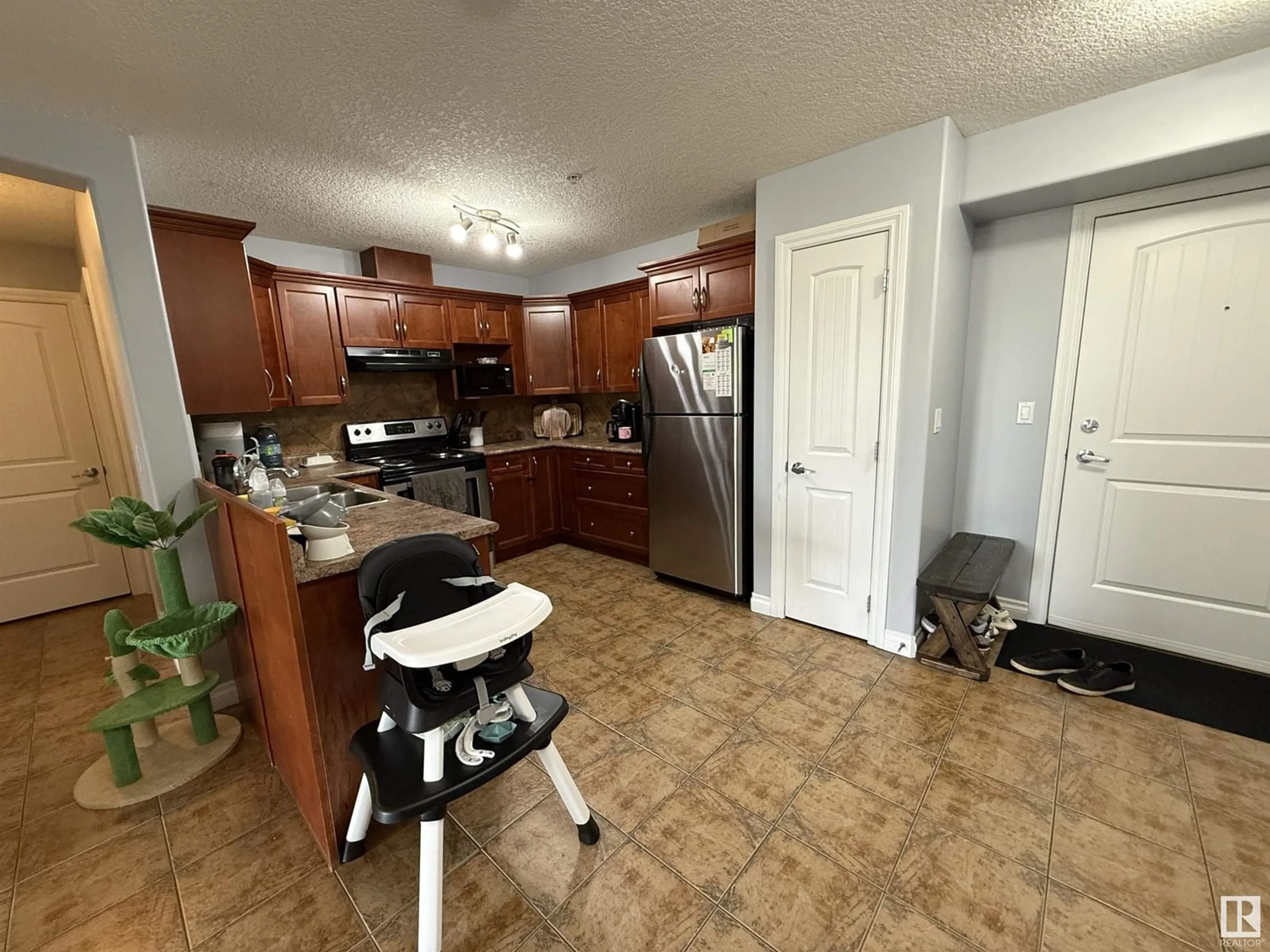 A pic of a room for 210 - 5204 52 AV, Tofield Alberta T0B4J0