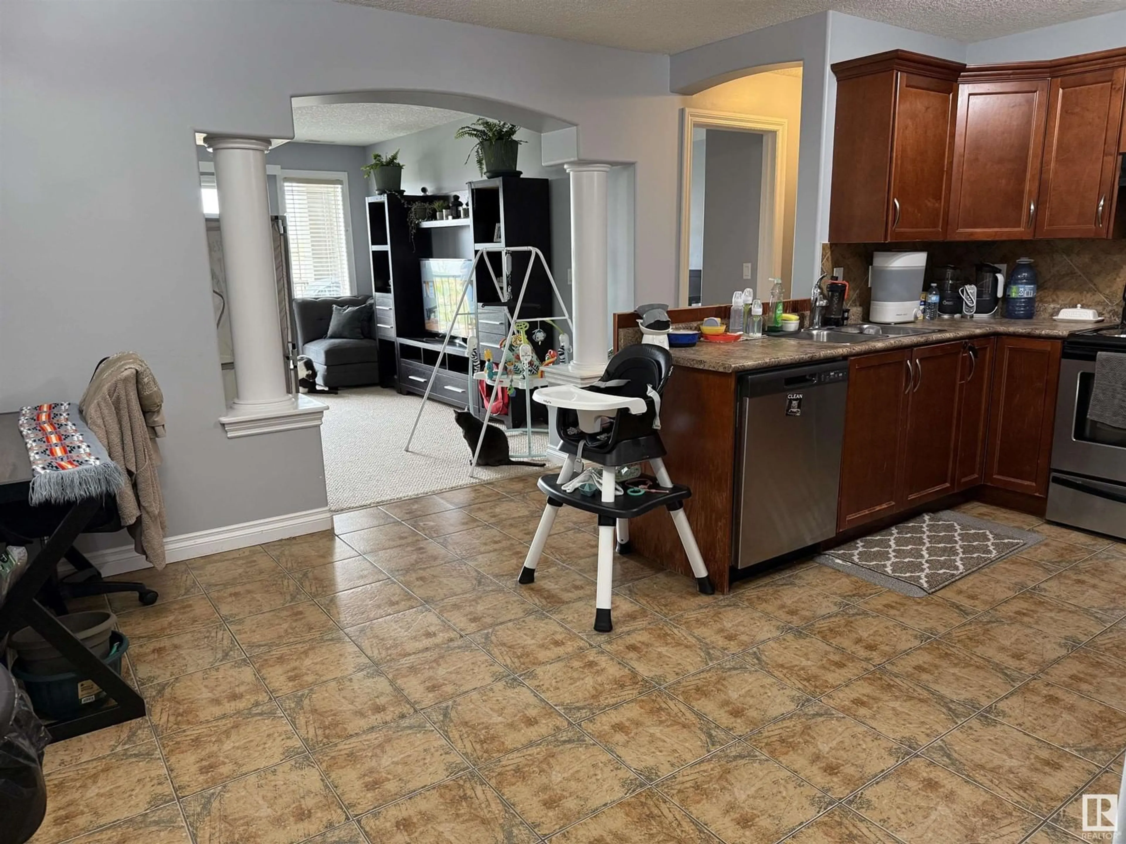 A pic of a room for 210 - 5204 52 AV, Tofield Alberta T0B4J0