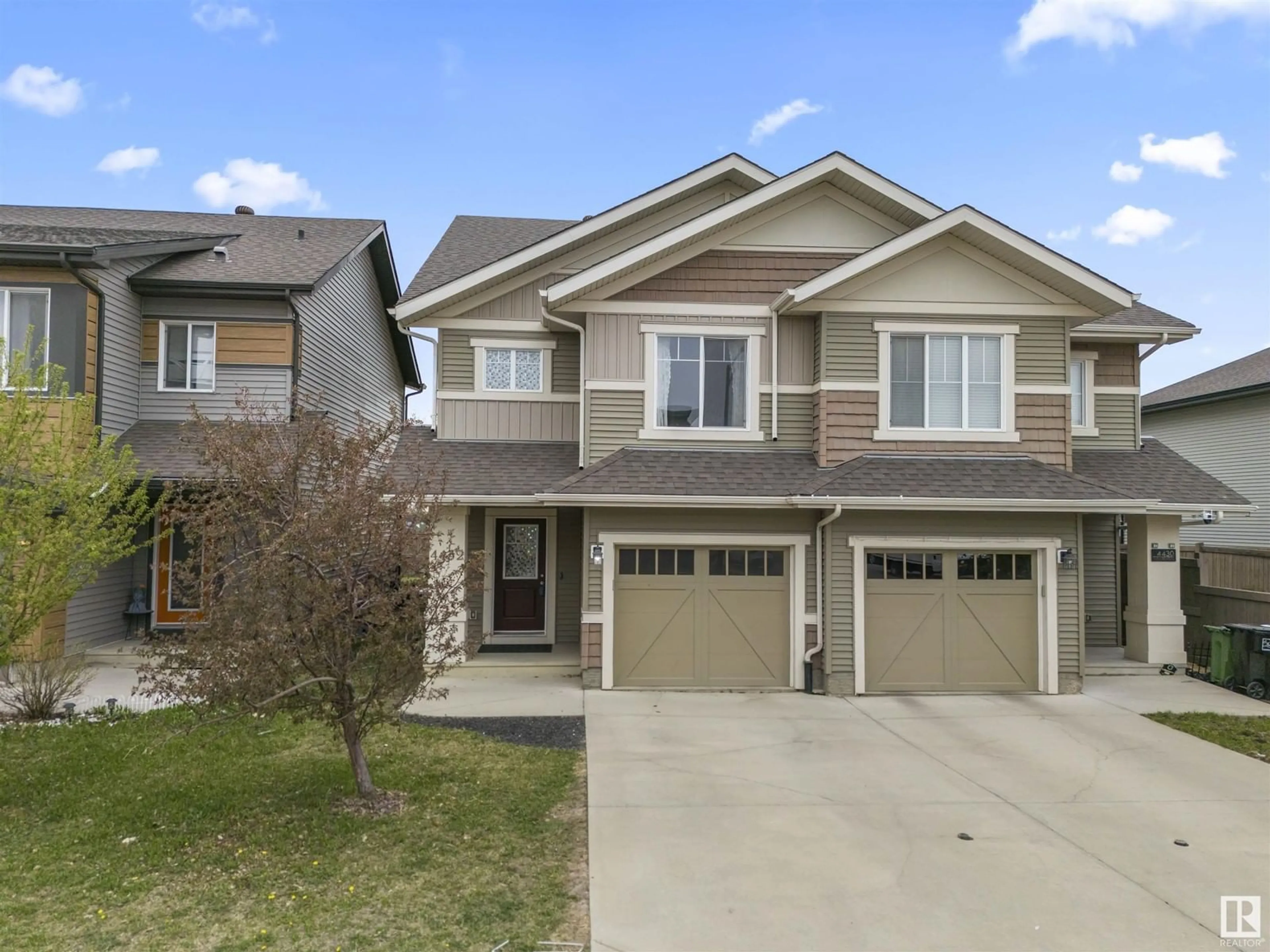 Home with vinyl exterior material, street for 4432 PROWSE RD, Edmonton Alberta T6W3A5