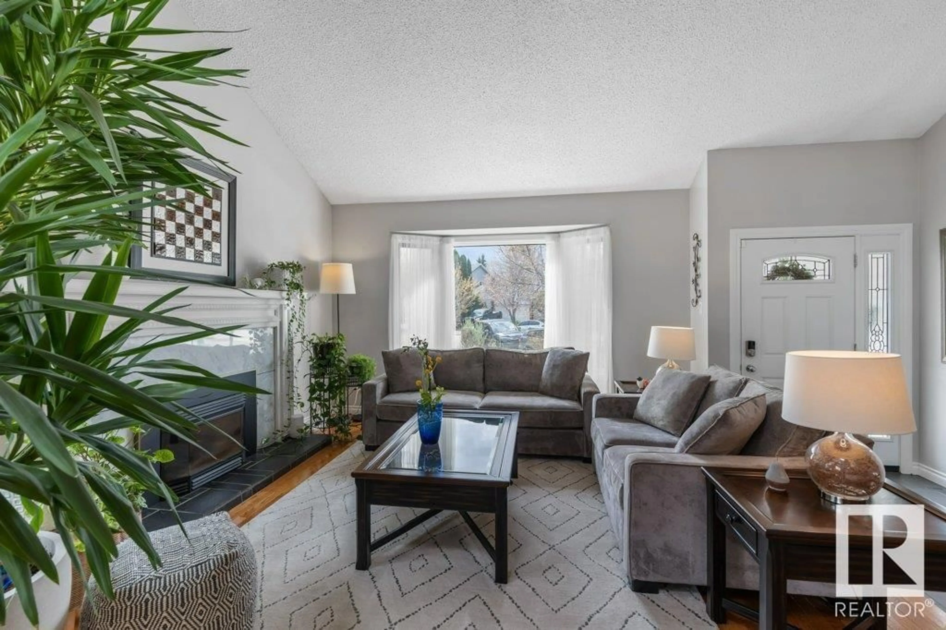 Living room with furniture, unknown for 5 WATERFORD PL, St. Albert Alberta T8N3P9